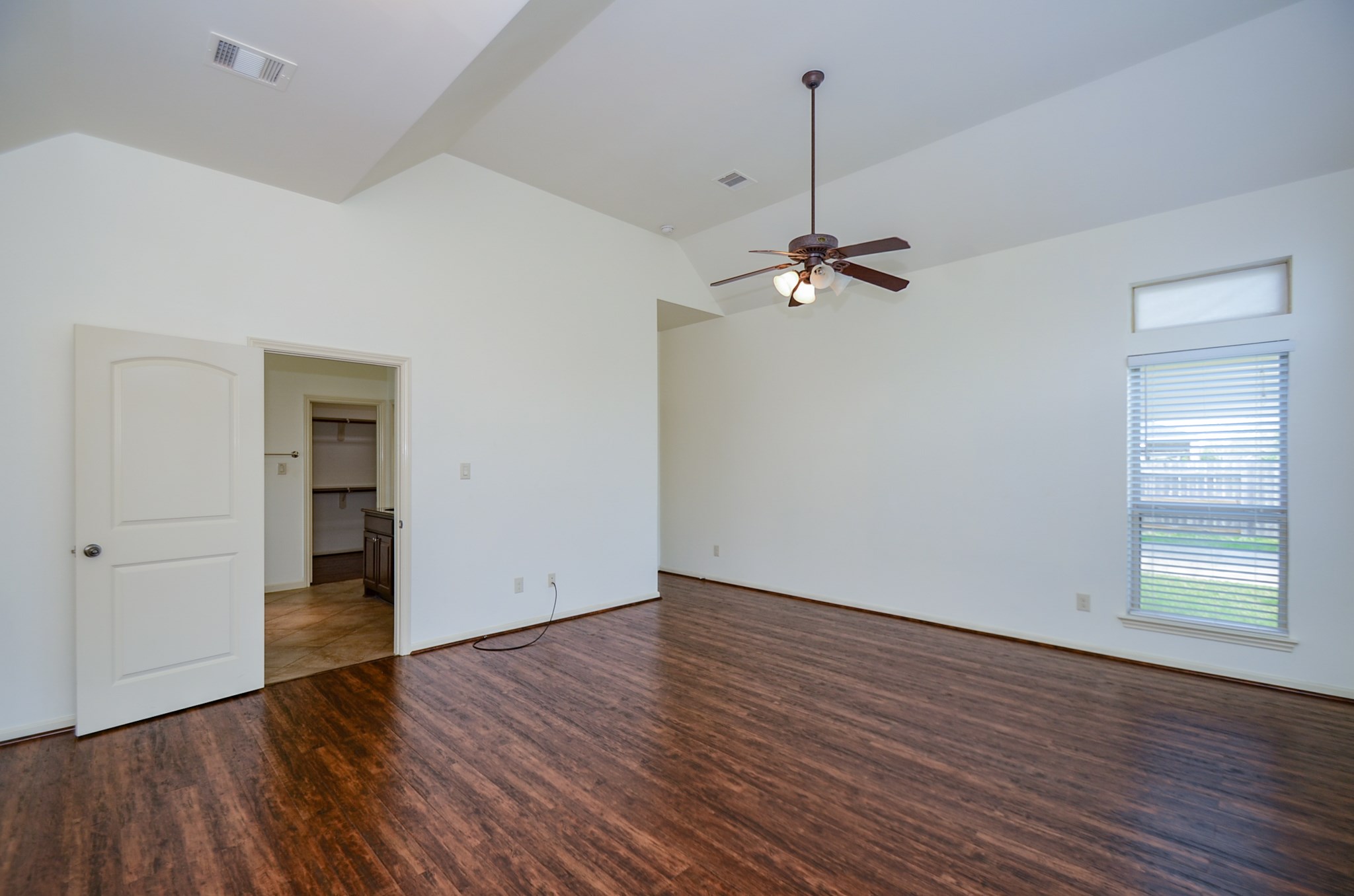 5611 Plum Point Court Property Photo 29