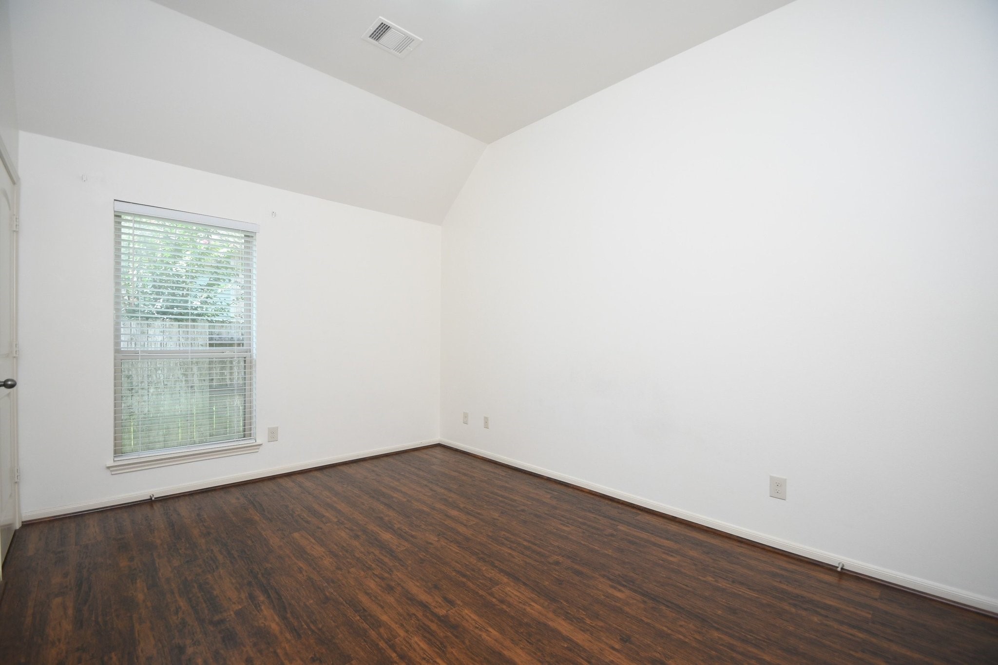 5611 Plum Point Court Property Photo 38