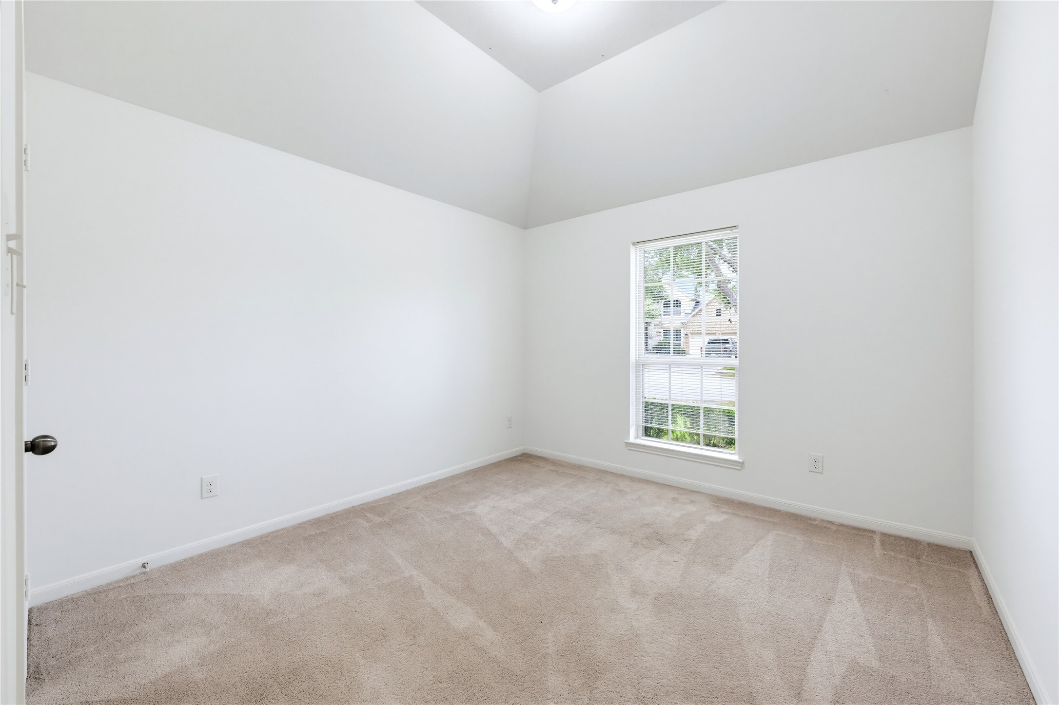 13310 Dove Shores Court Property Photo 33