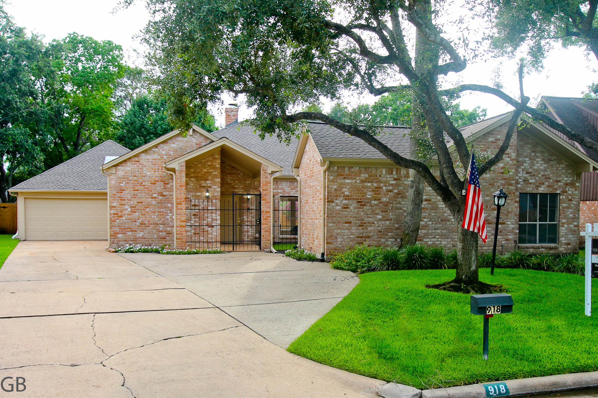 918 Longview Drive Property Photo 1