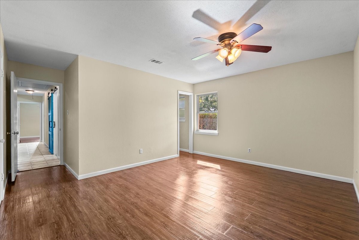 802 Riverside Drive Property Photo 10