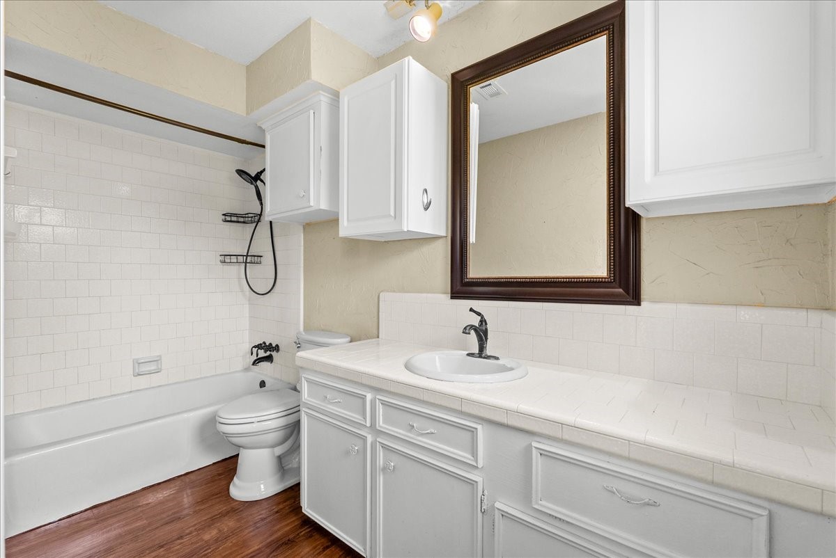 802 Riverside Drive Property Photo 11