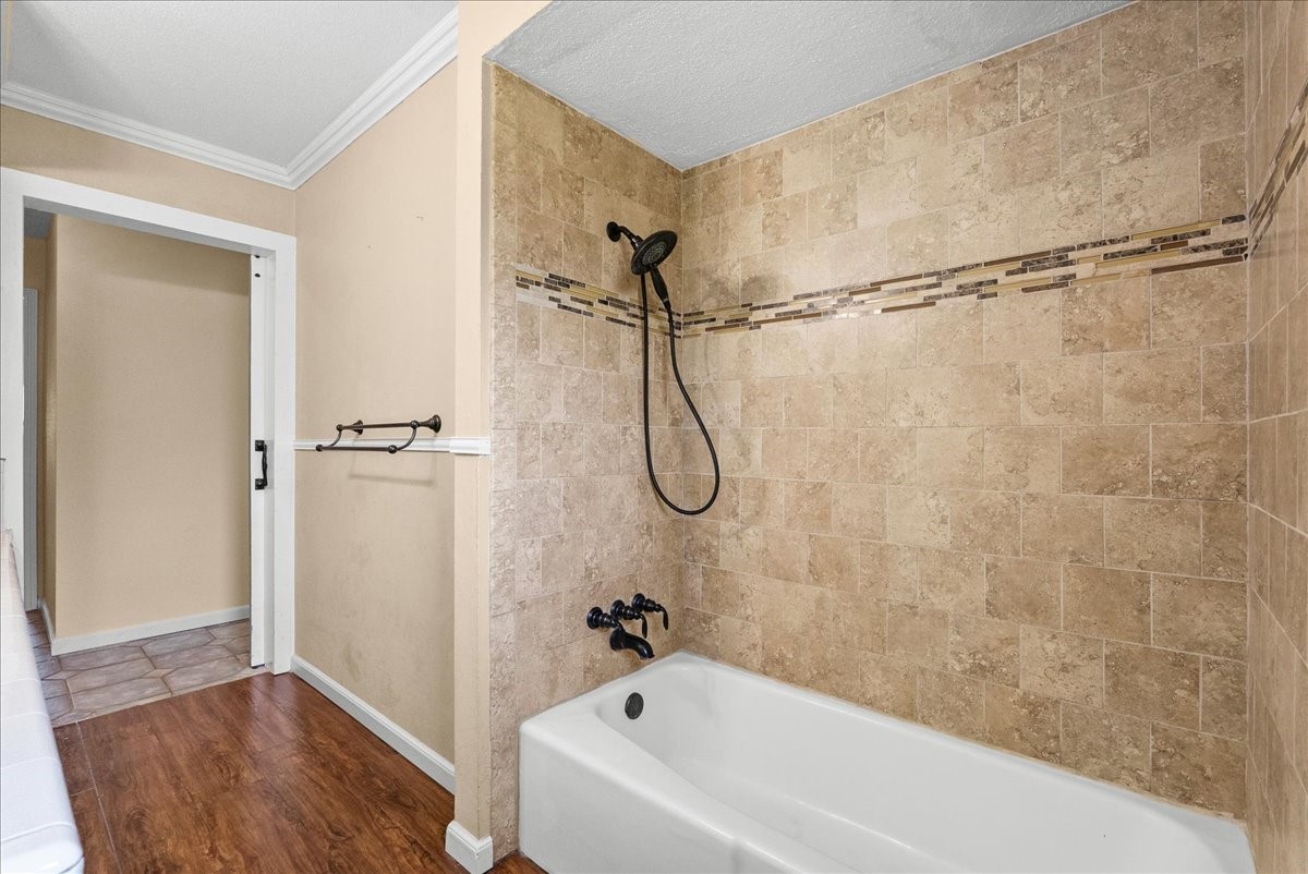802 Riverside Drive Property Photo 16