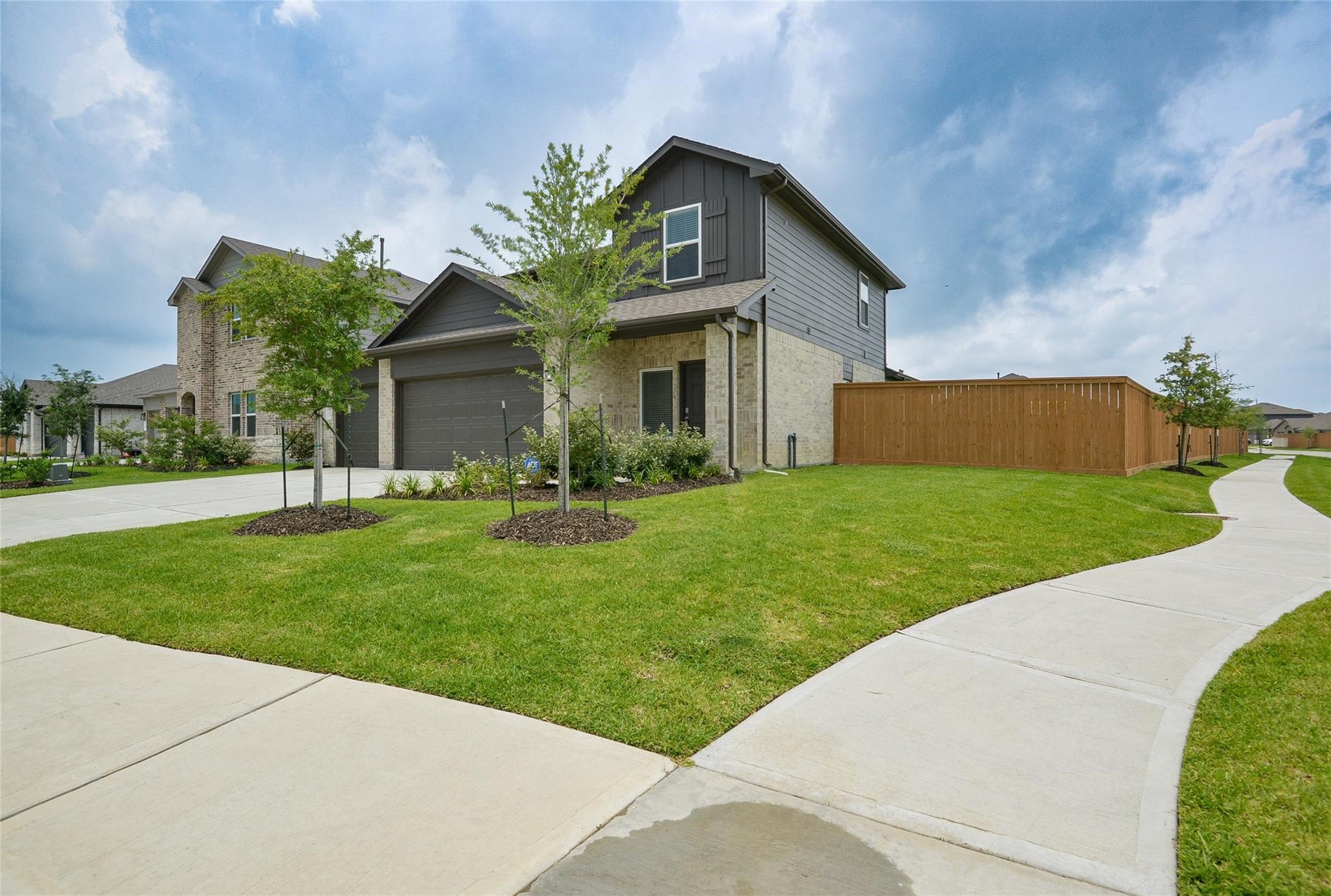 1055 Llano Trail Property Photo 2