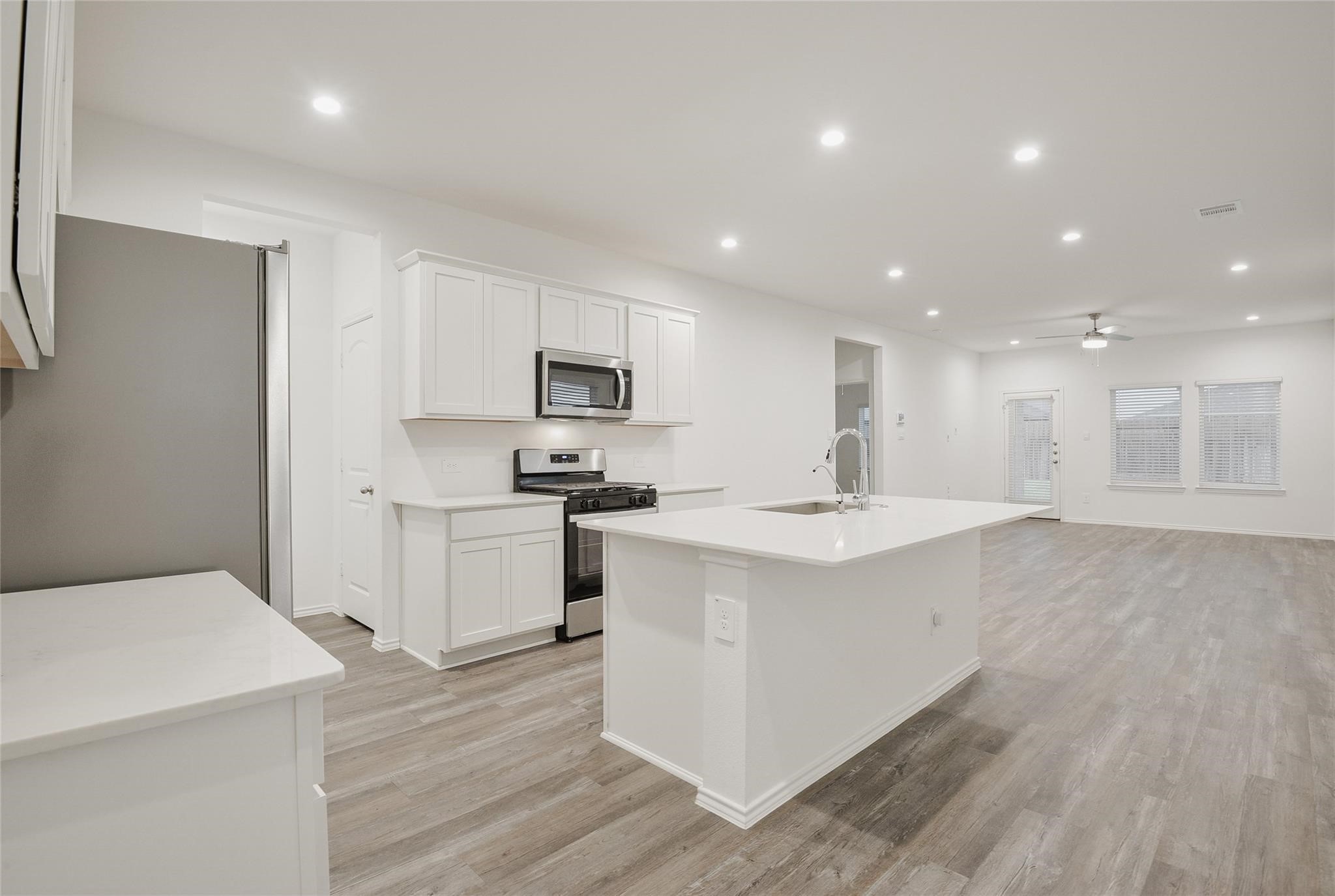 1055 Llano Trail Property Photo 8