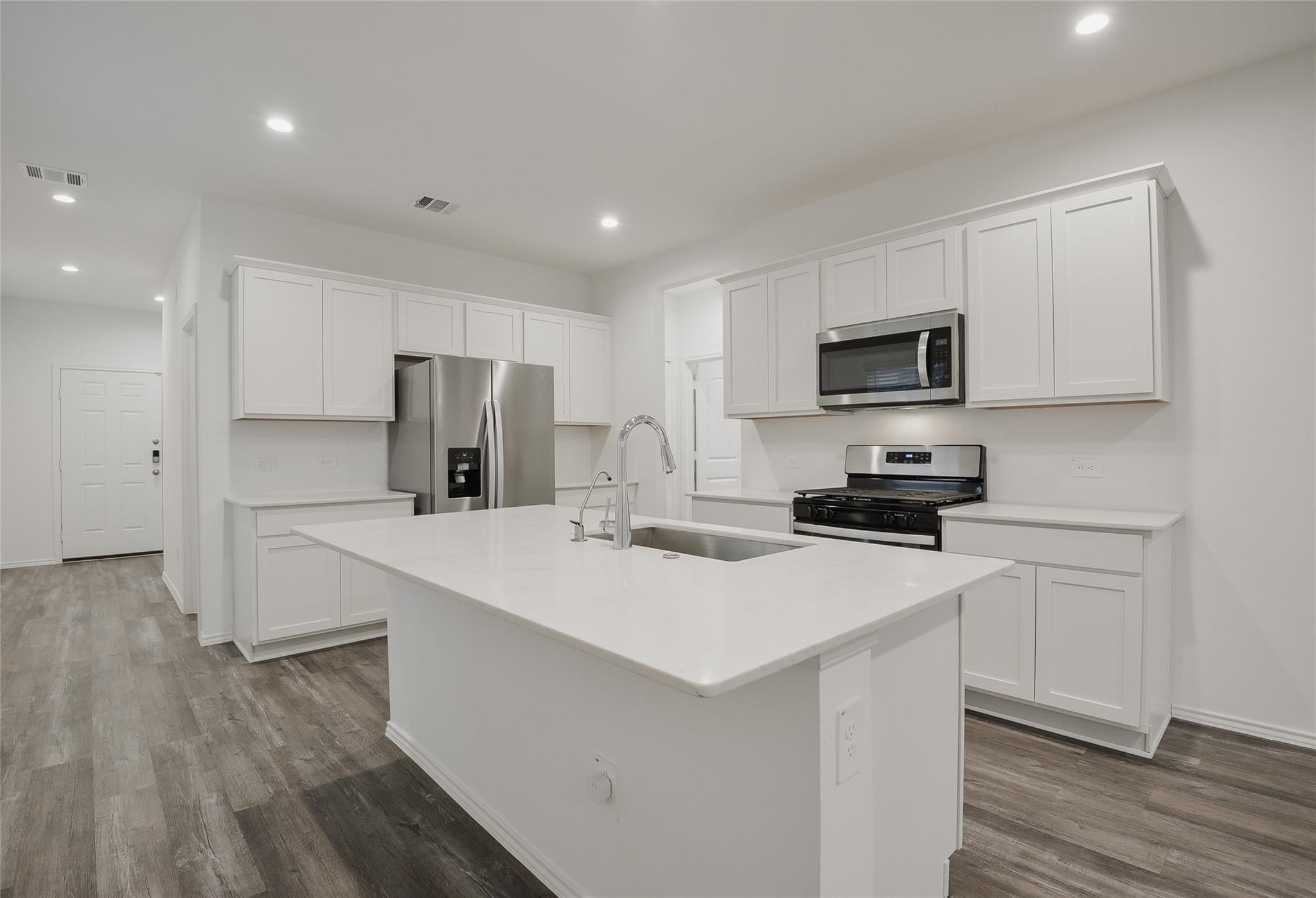 1055 Llano Trail Property Photo 13