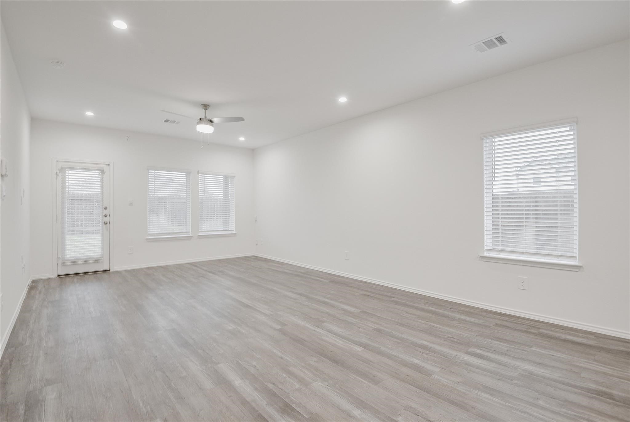 1055 Llano Trail Property Photo 16