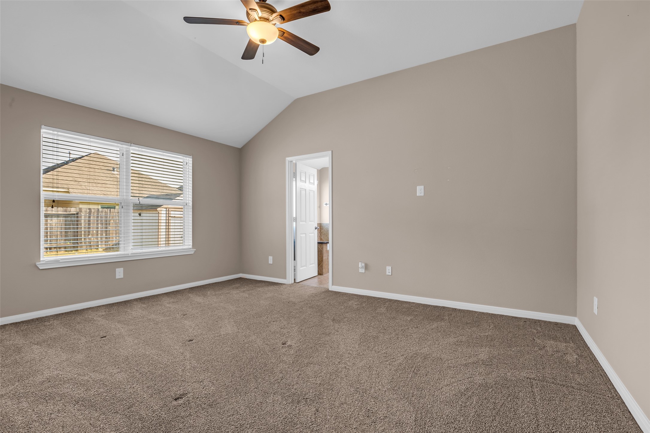 11638 Kensal Bay Lane Property Photo 16