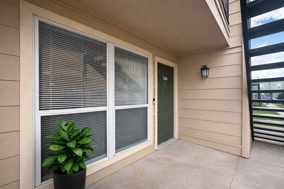 8100 Creekbend Drive 181 Property Photo 1