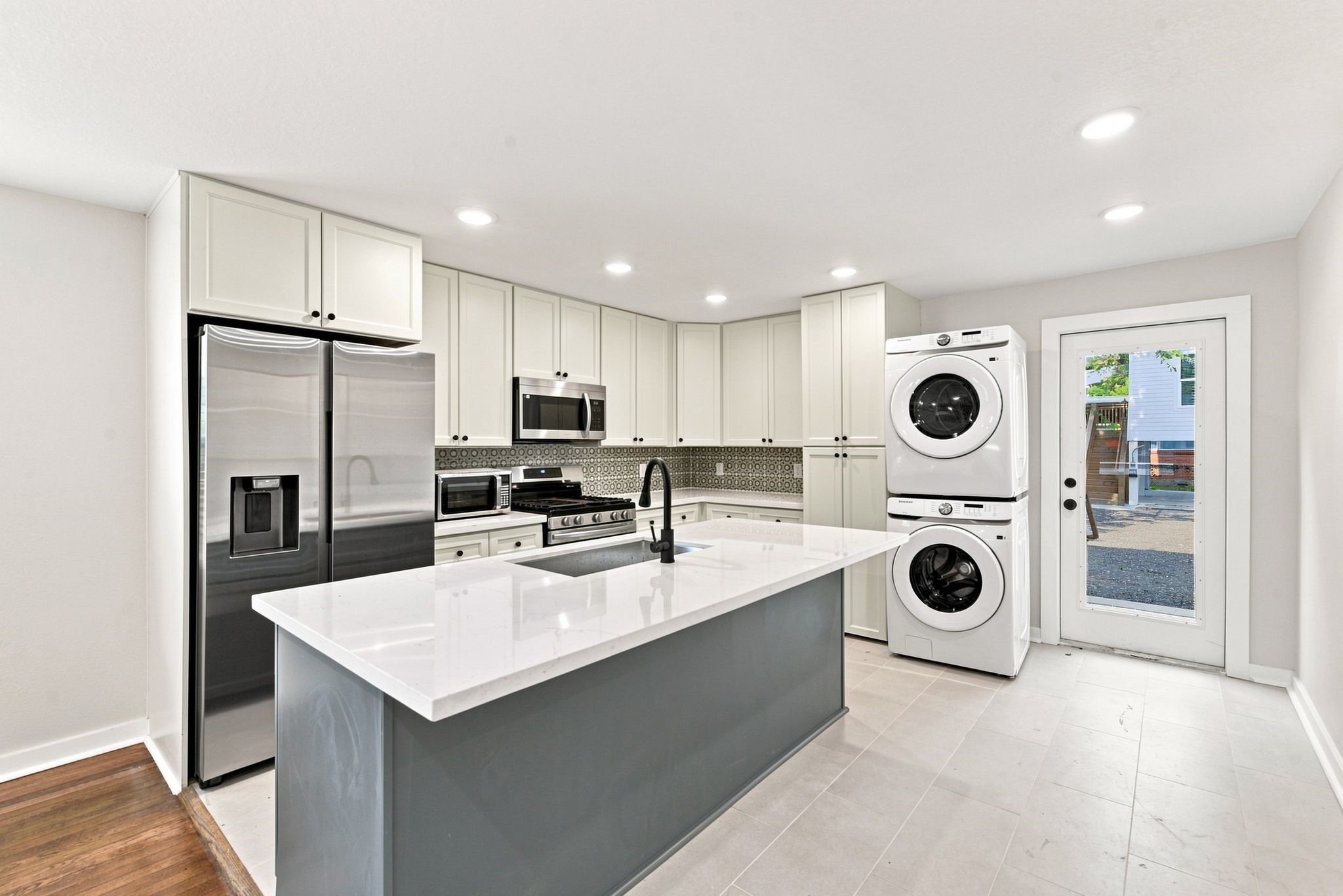 1608 31st Street Down Property Photo 6
