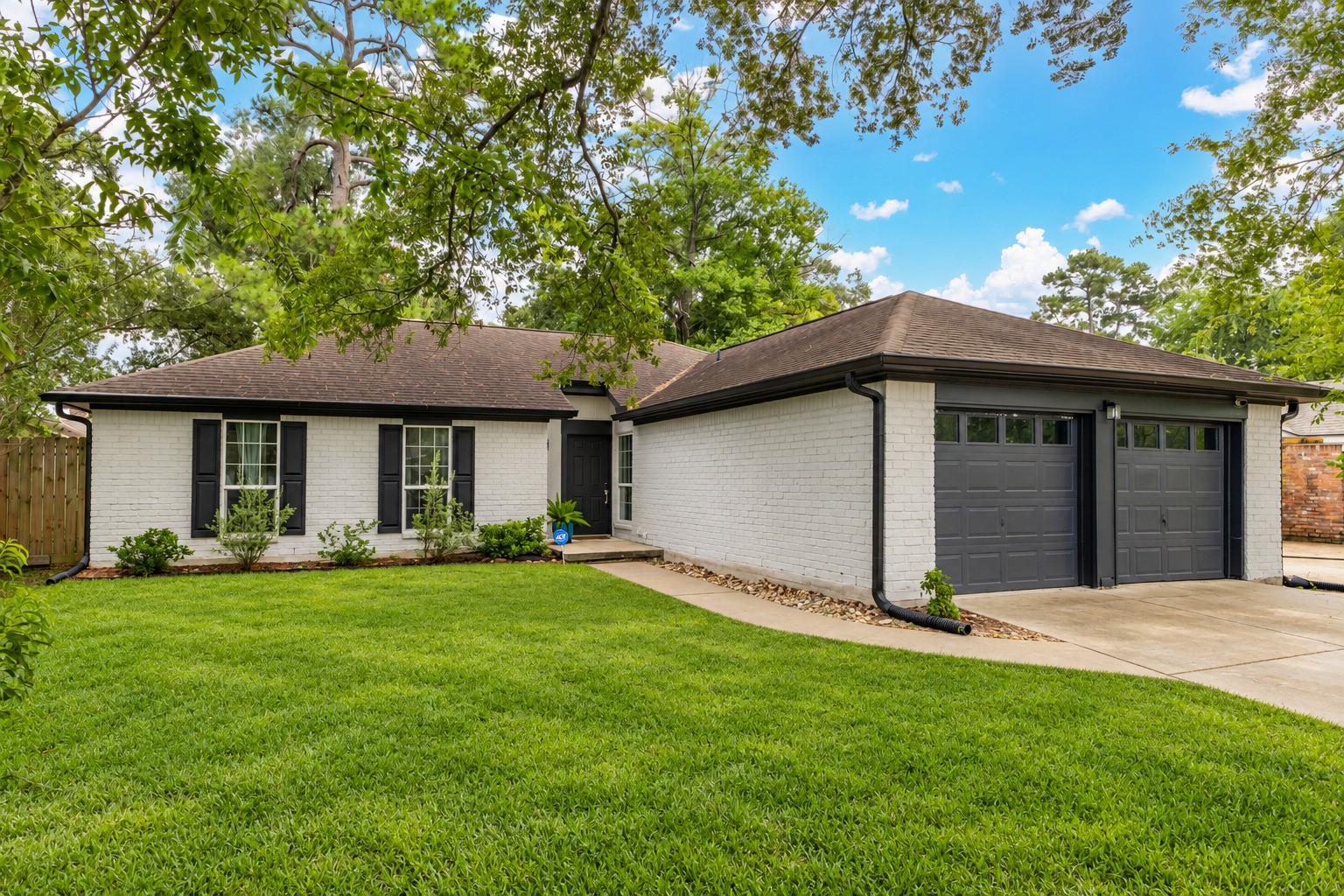 23046 Cranberry Trail Property Photo 1