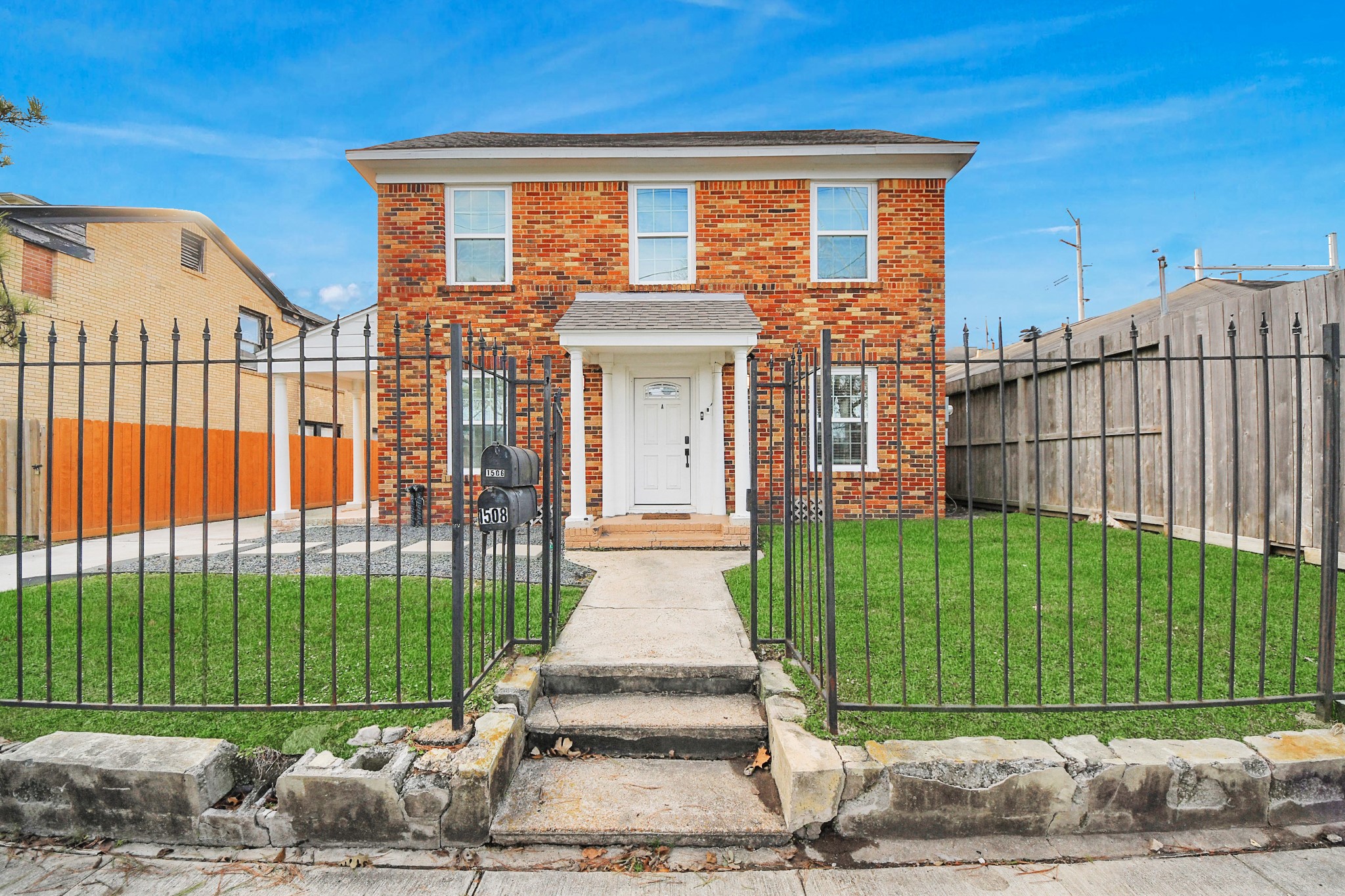 1508 Ridgewood Street Property Photo 1