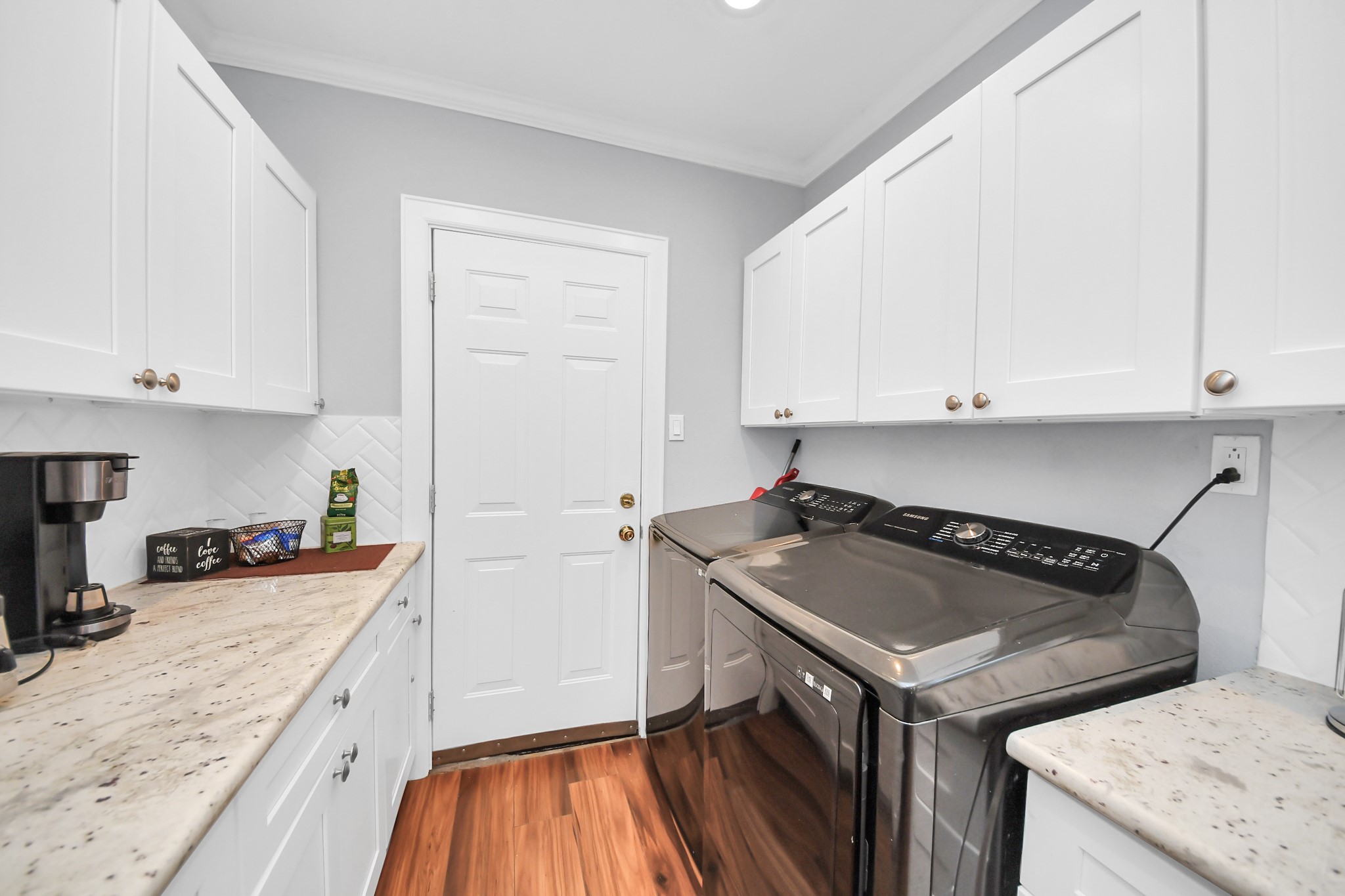 1508 Ridgewood Street Property Photo 8