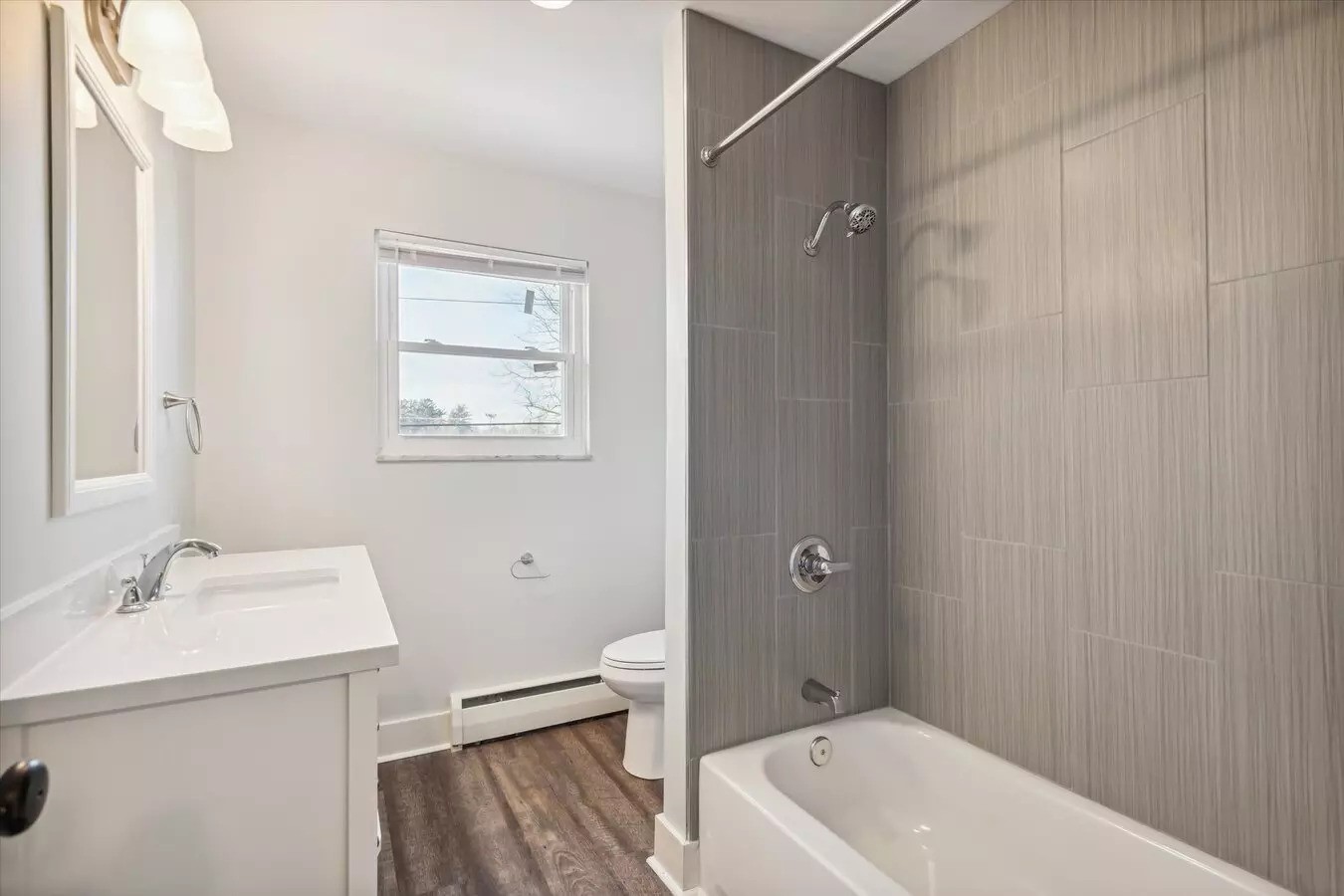 1024 S Brown St Property Photo 5