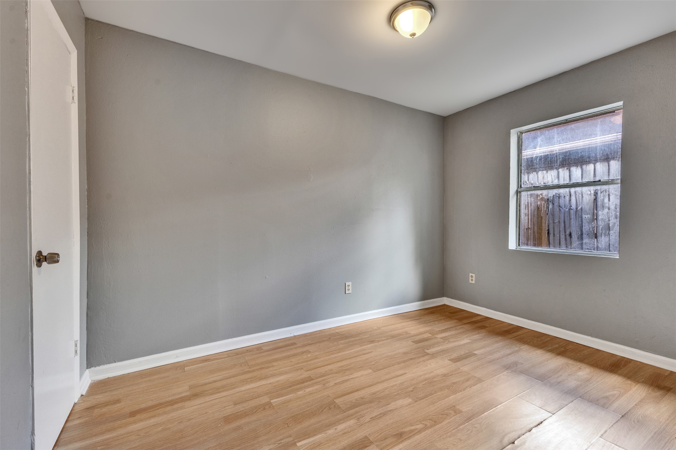 6822 Weston Street Property Photo 11