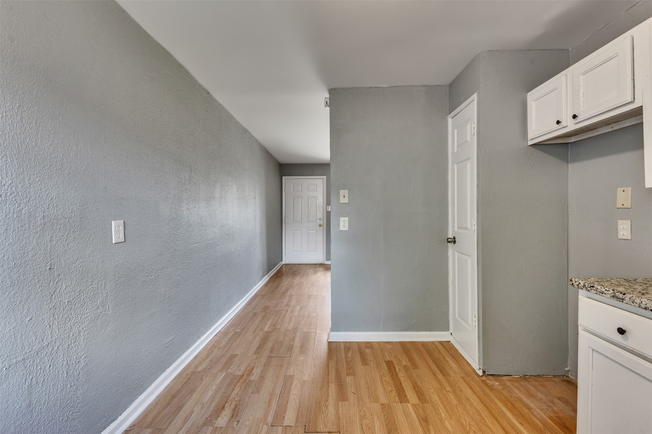6822 Weston Street Property Photo 16