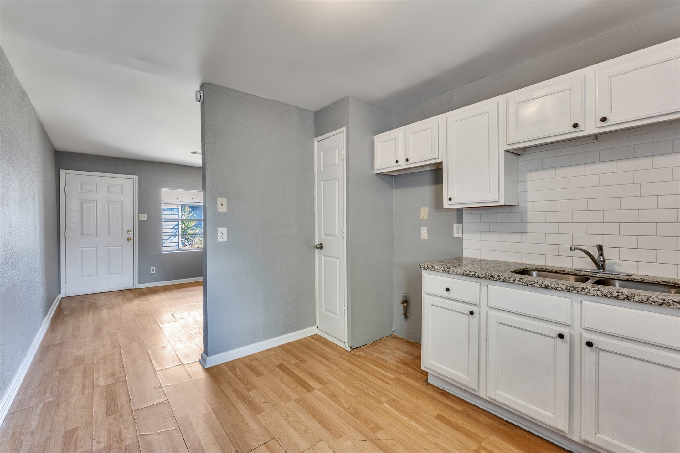 6822 Weston Street Property Photo 22