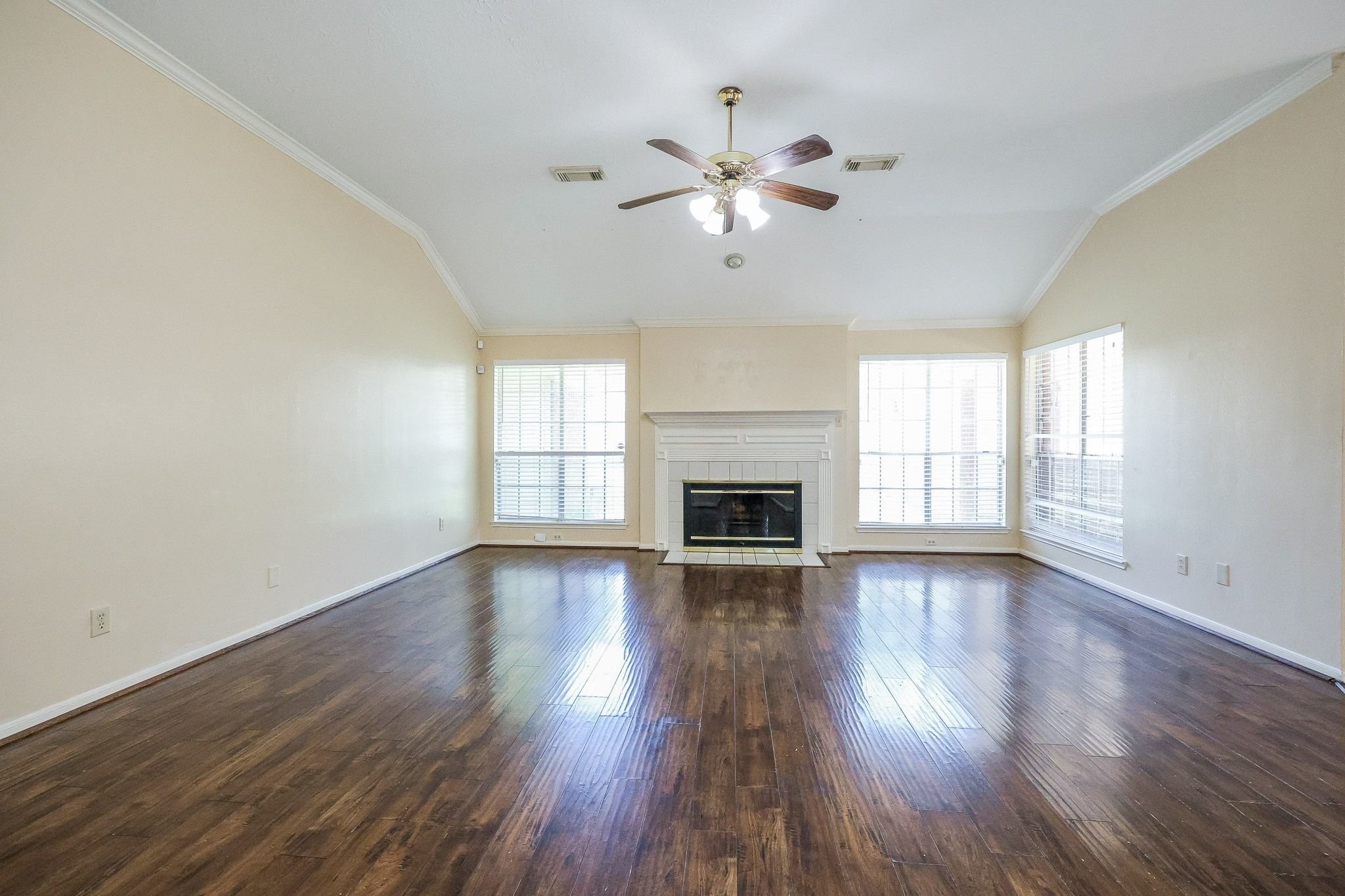 4230 Torrey Creek Lane Property Photo 9