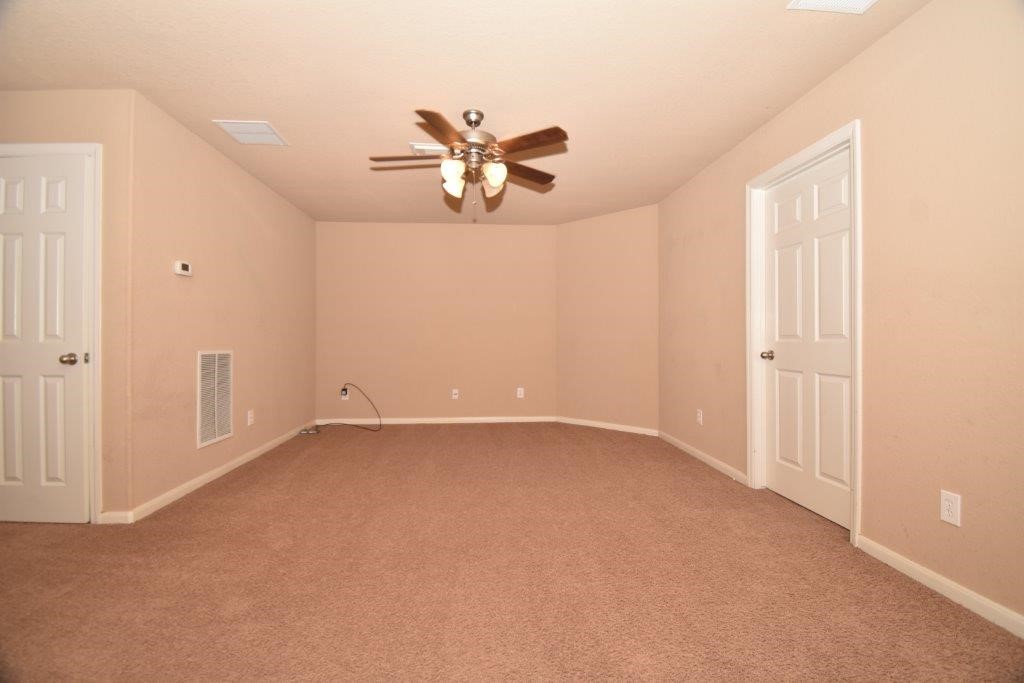7027 Crockett Ridge Drive Property Photo 11