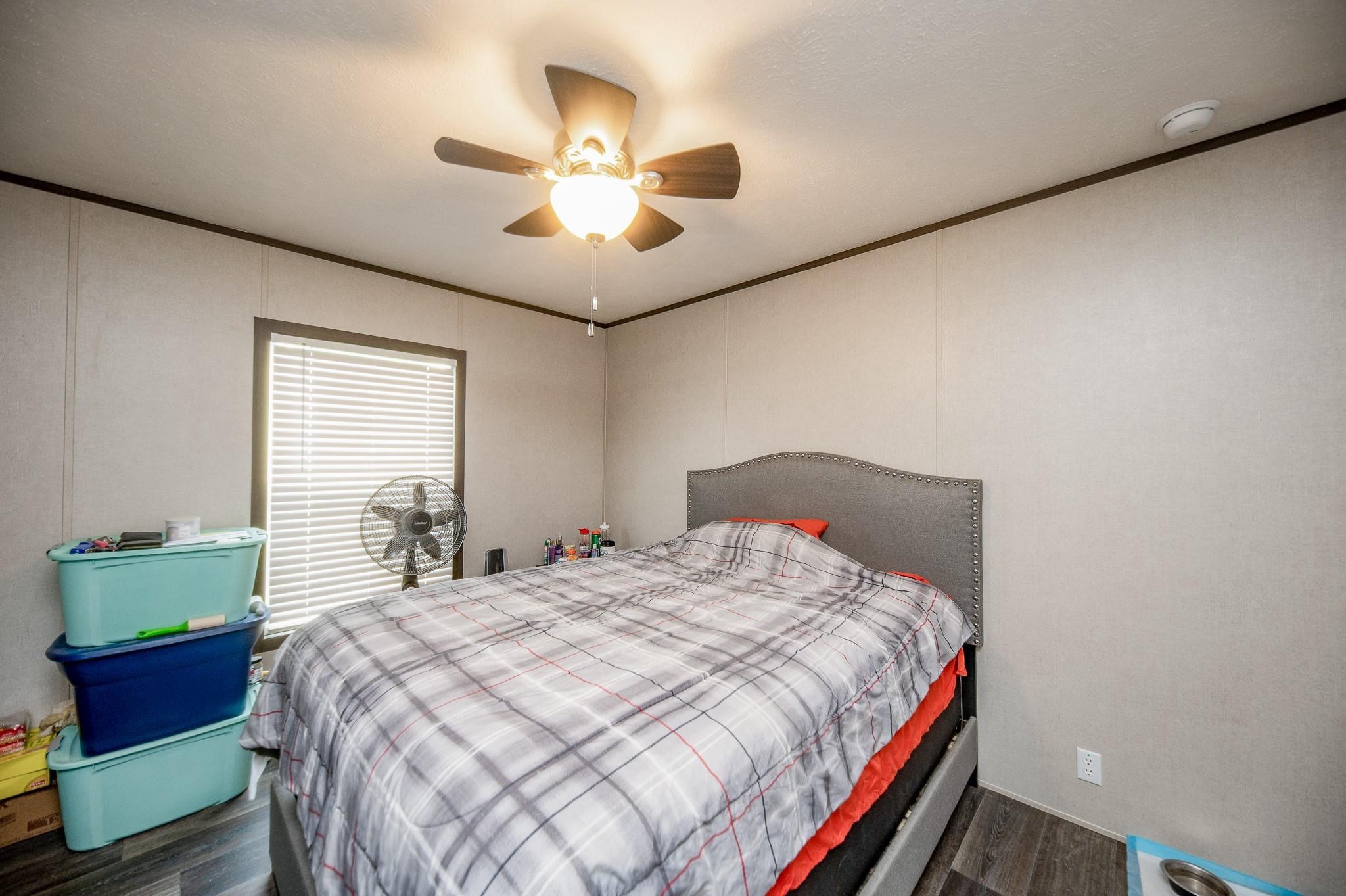 17619 Day Road Property Photo 8
