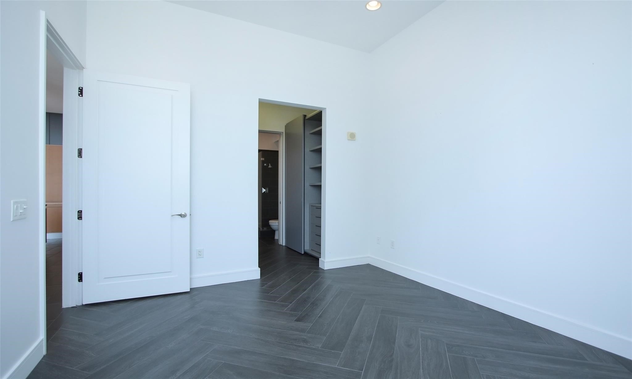 2727 Kirby Drive 10b Property Photo 30