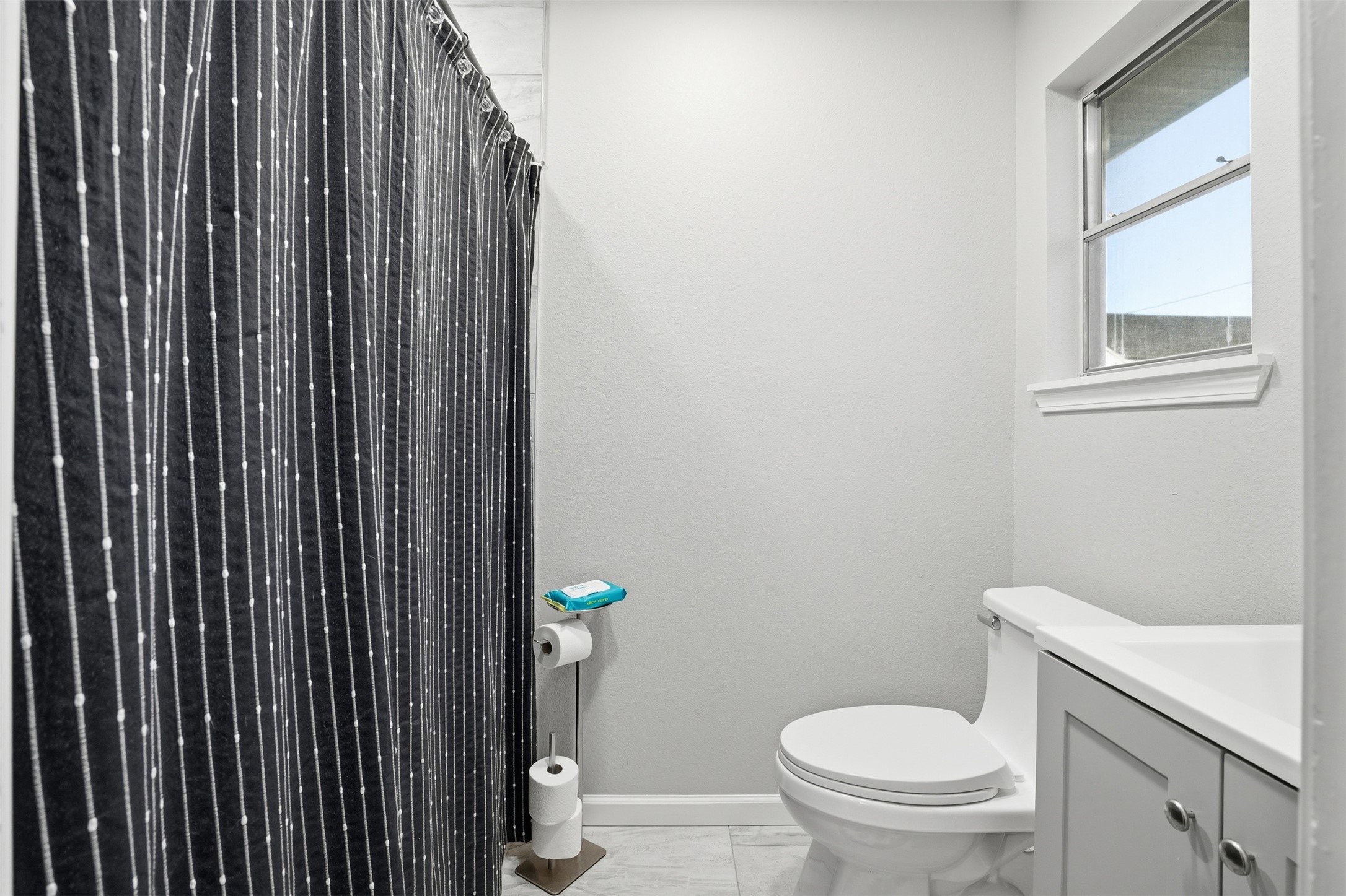 3517 Longwood Drive Property Photo 17