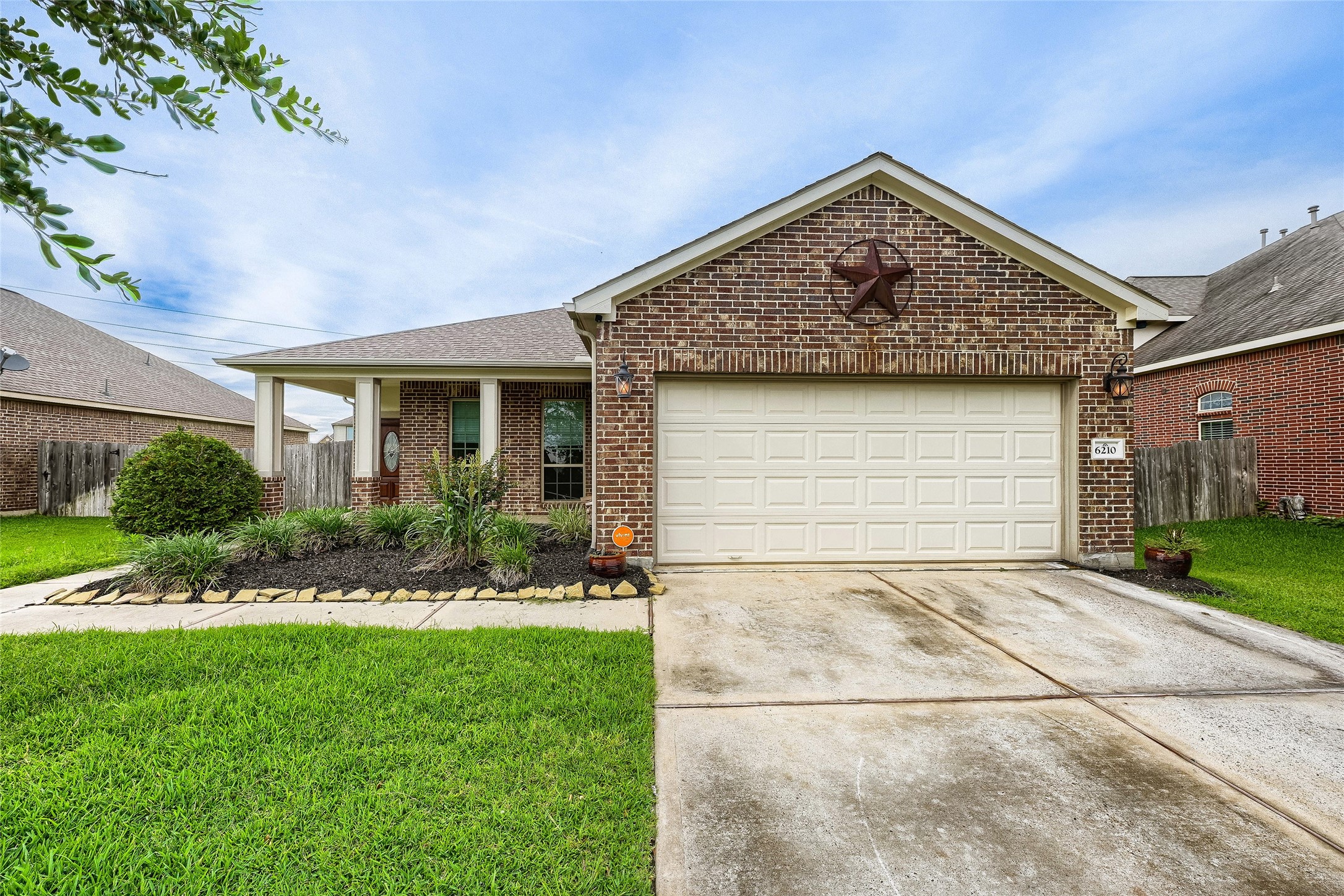 6210 Mason Way Property Photo 1