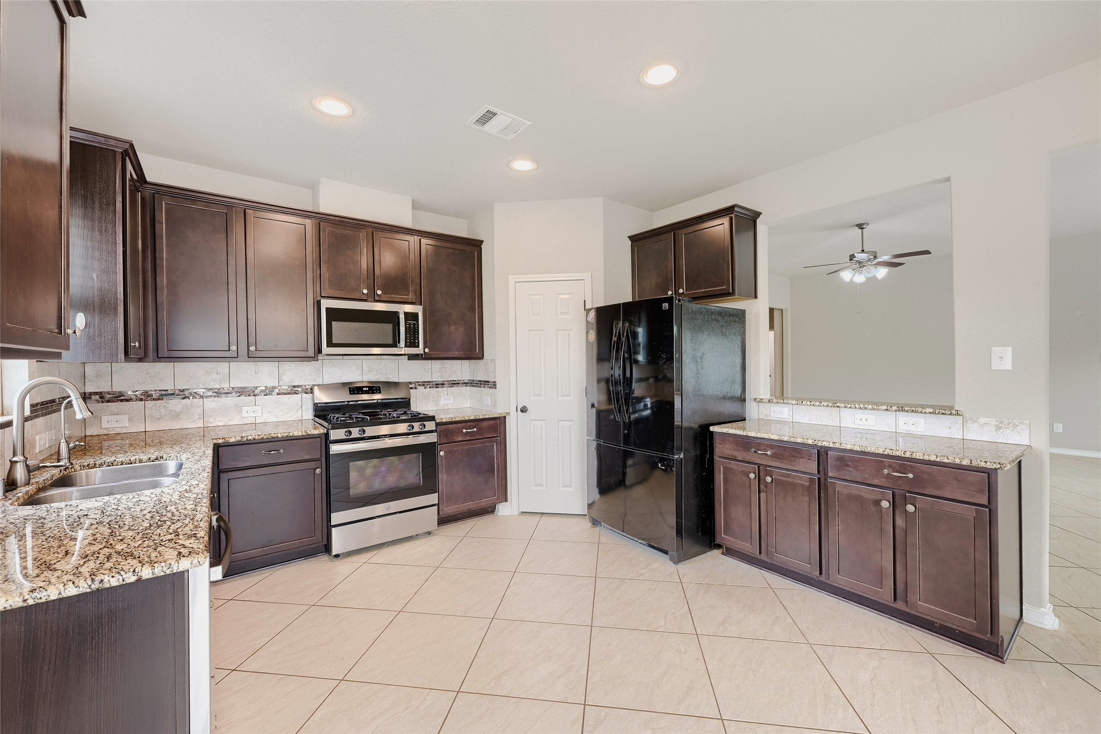 6210 Mason Way Property Photo 7
