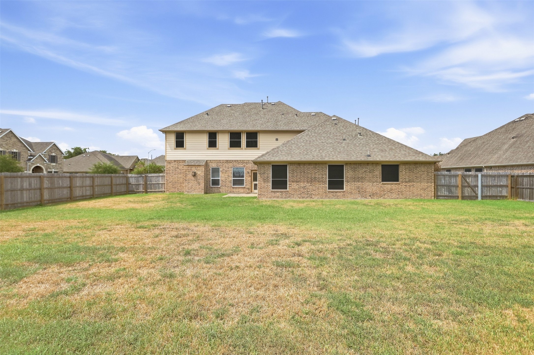 4002 Broadmoor Drive Property Photo 6