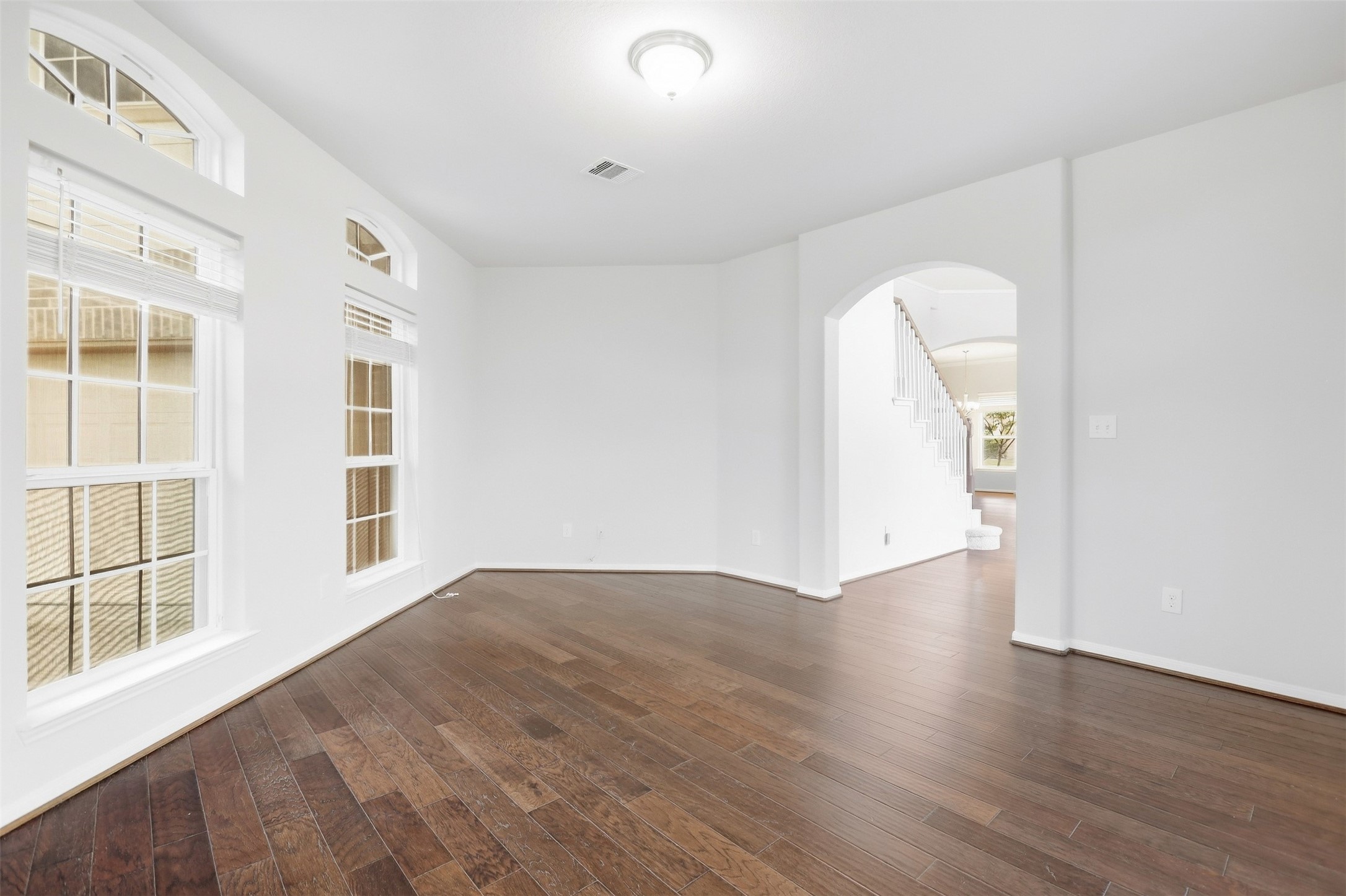 4002 Broadmoor Drive Property Photo 13