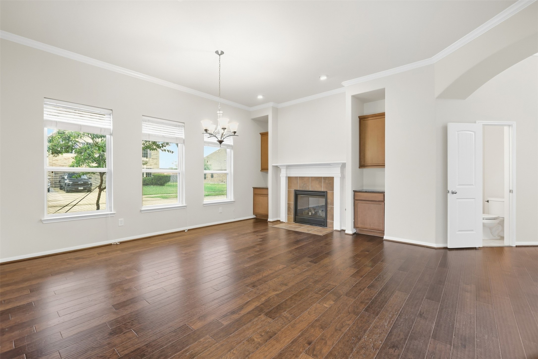 4002 Broadmoor Drive Property Photo 16