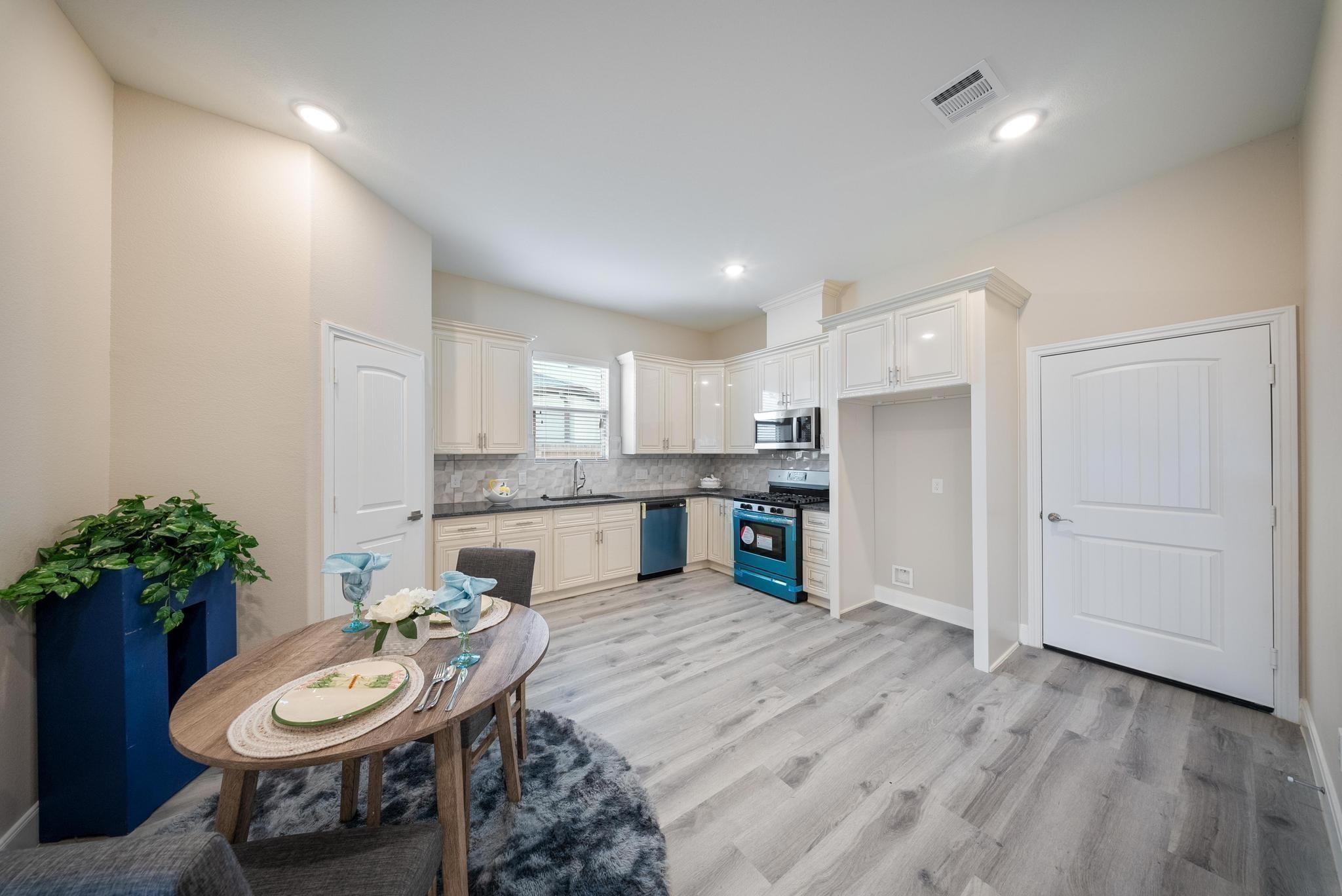 2015 Olivos Street Property Photo 11
