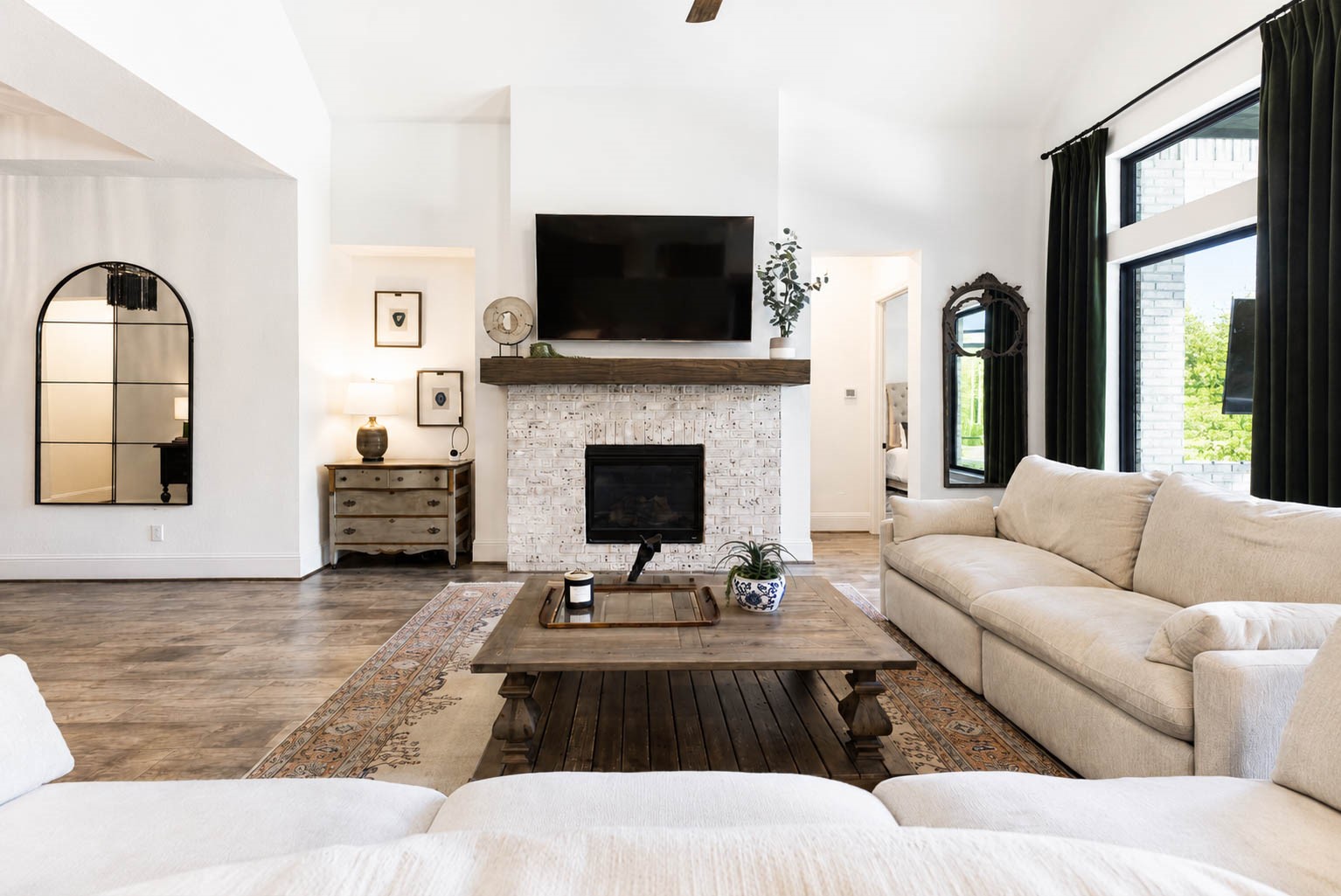 5339 Streamside Trail Property Photo 8