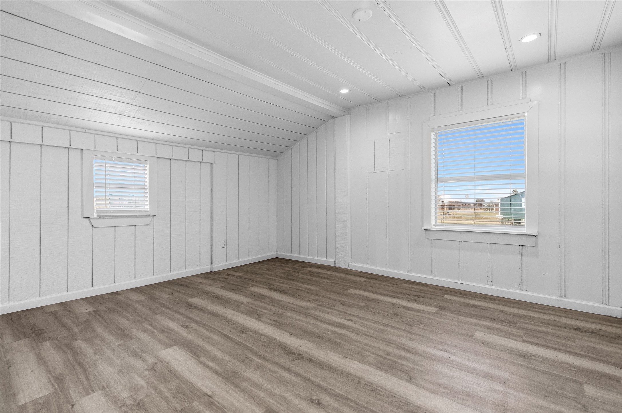 416 Seabean Street Property Photo 25