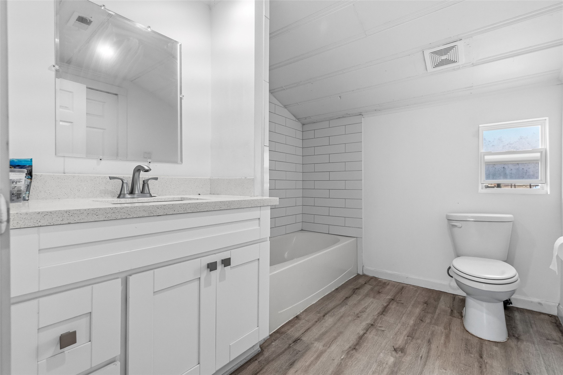 416 Seabean Street Property Photo 26