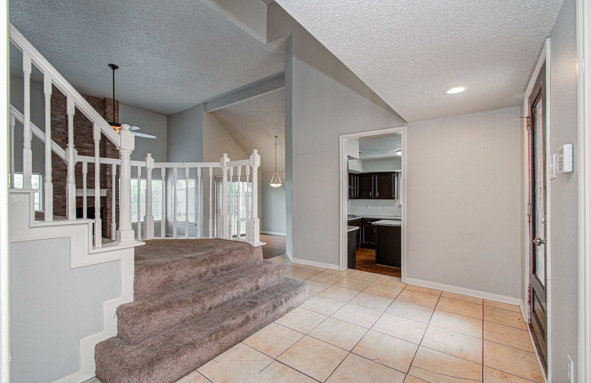 13030 Hollow Brook Drive Property Photo 5