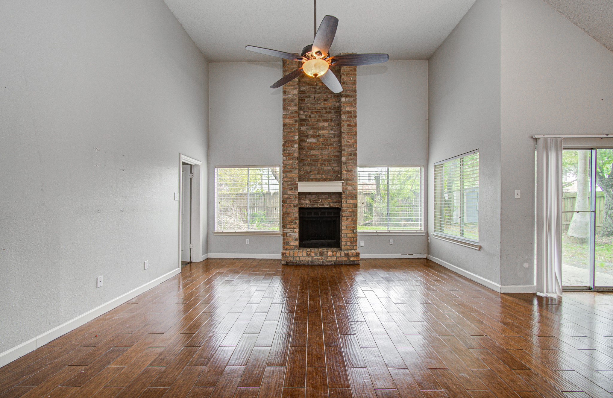 13030 Hollow Brook Drive Property Photo 7