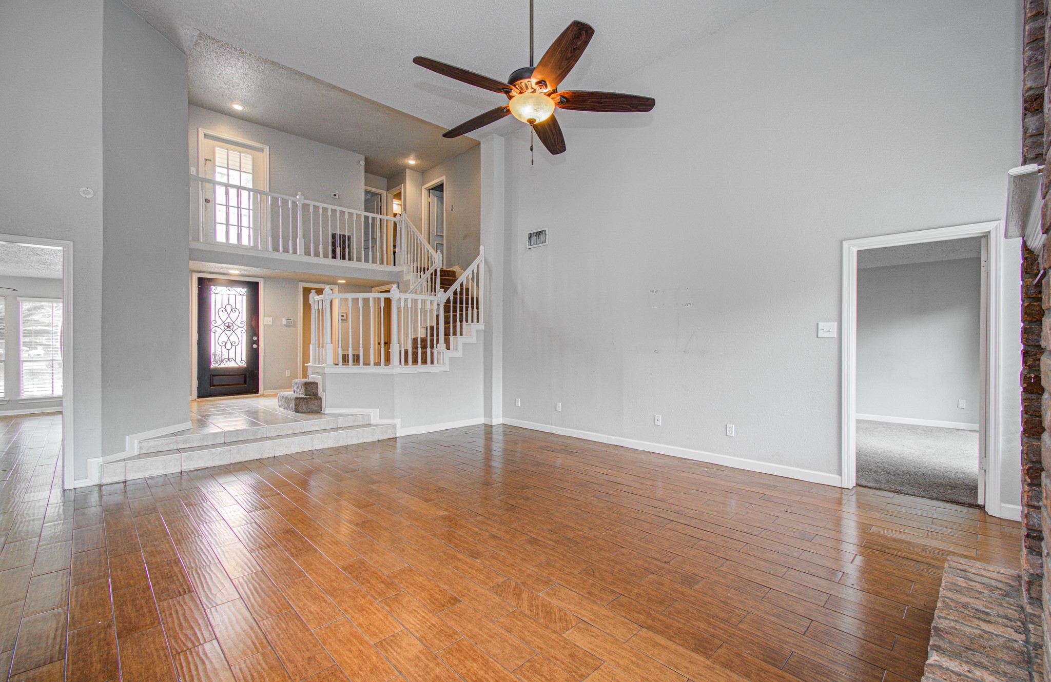 13030 Hollow Brook Drive Property Photo 9