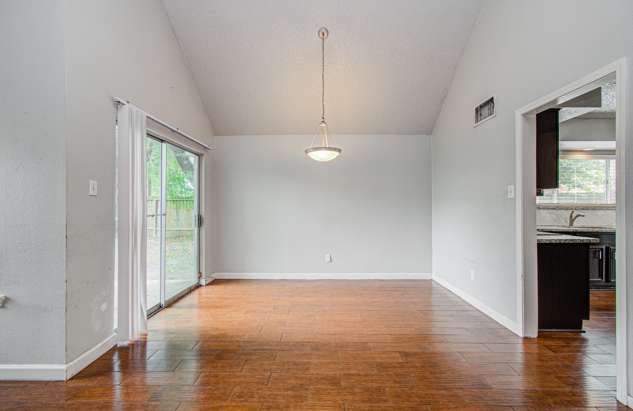 13030 Hollow Brook Drive Property Photo 11