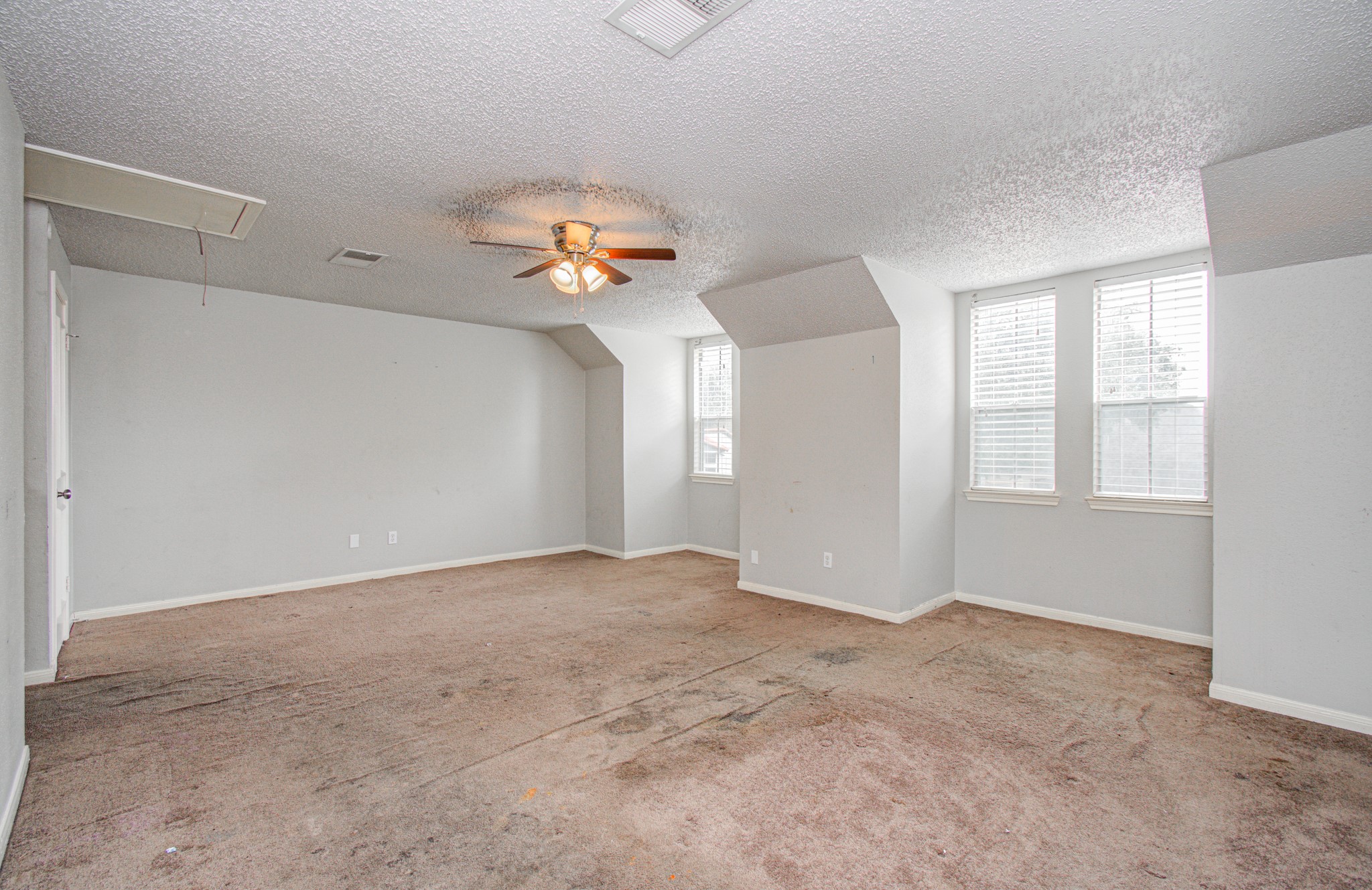13030 Hollow Brook Drive Property Photo 35