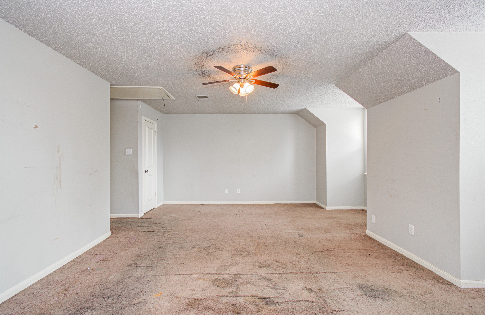 13030 Hollow Brook Drive Property Photo 36