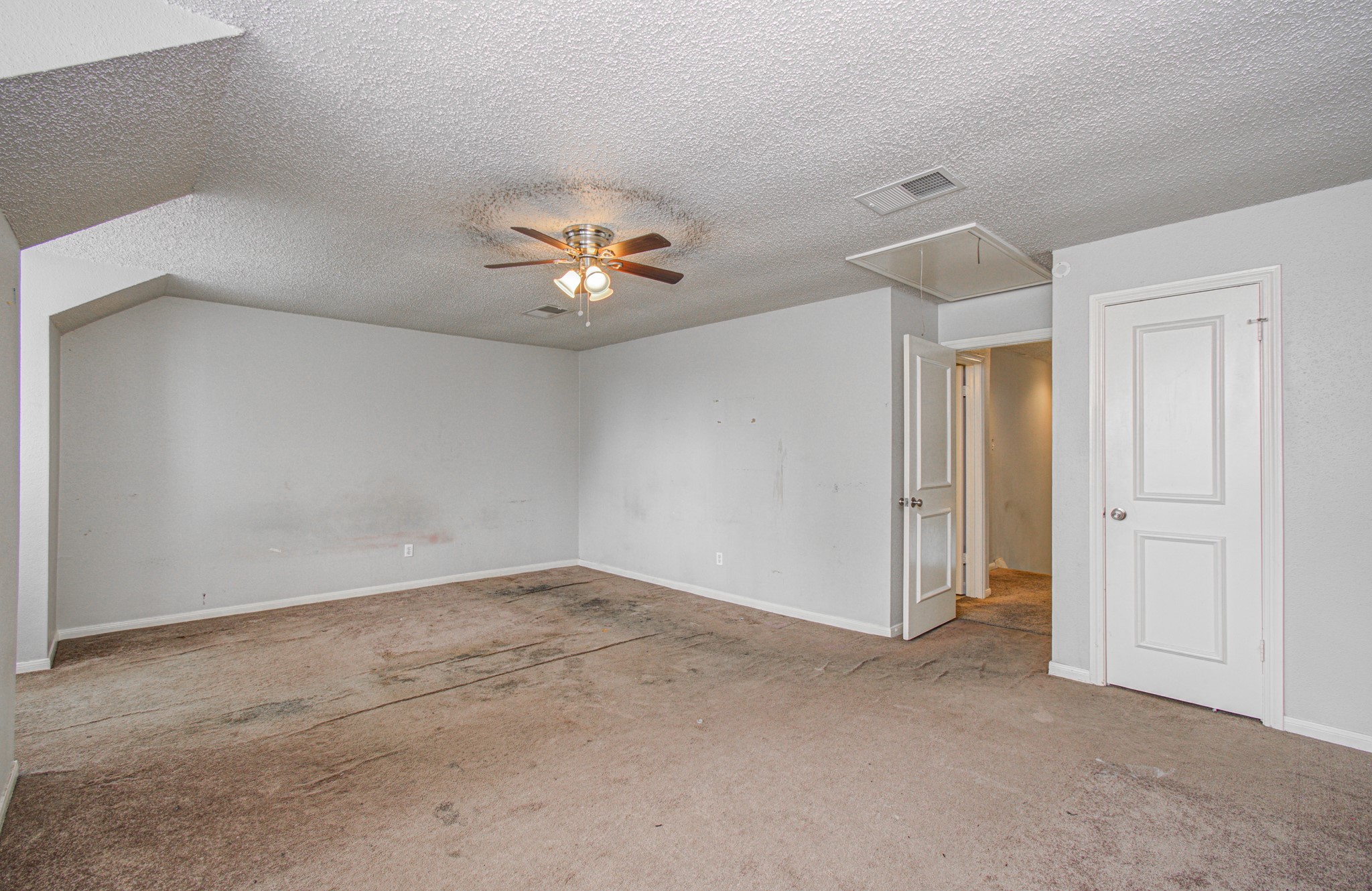 13030 Hollow Brook Drive Property Photo 37