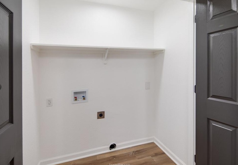 1209 Antone Street Property Photo 7