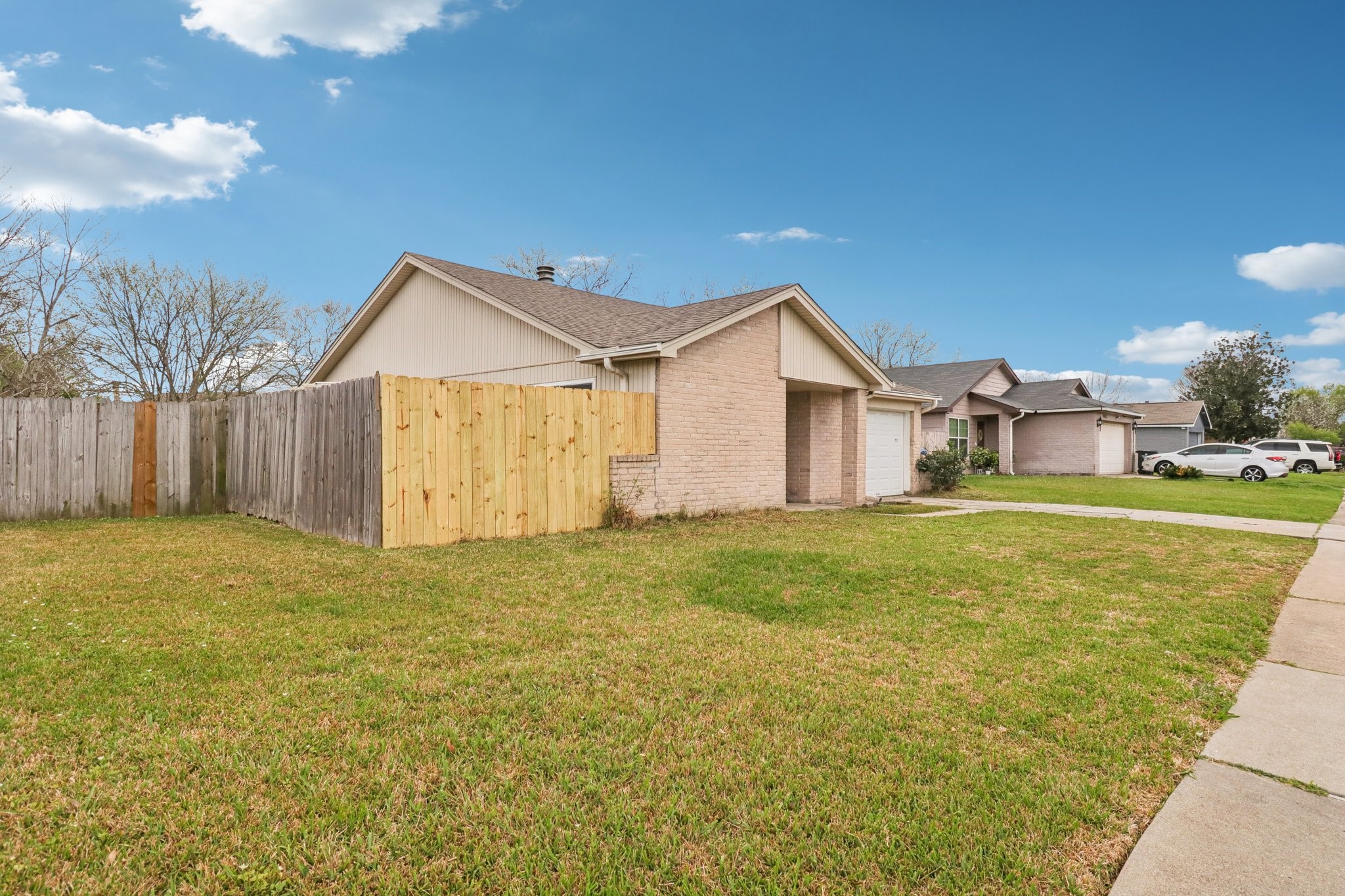 14067 Towneway Drive Property Photo 2