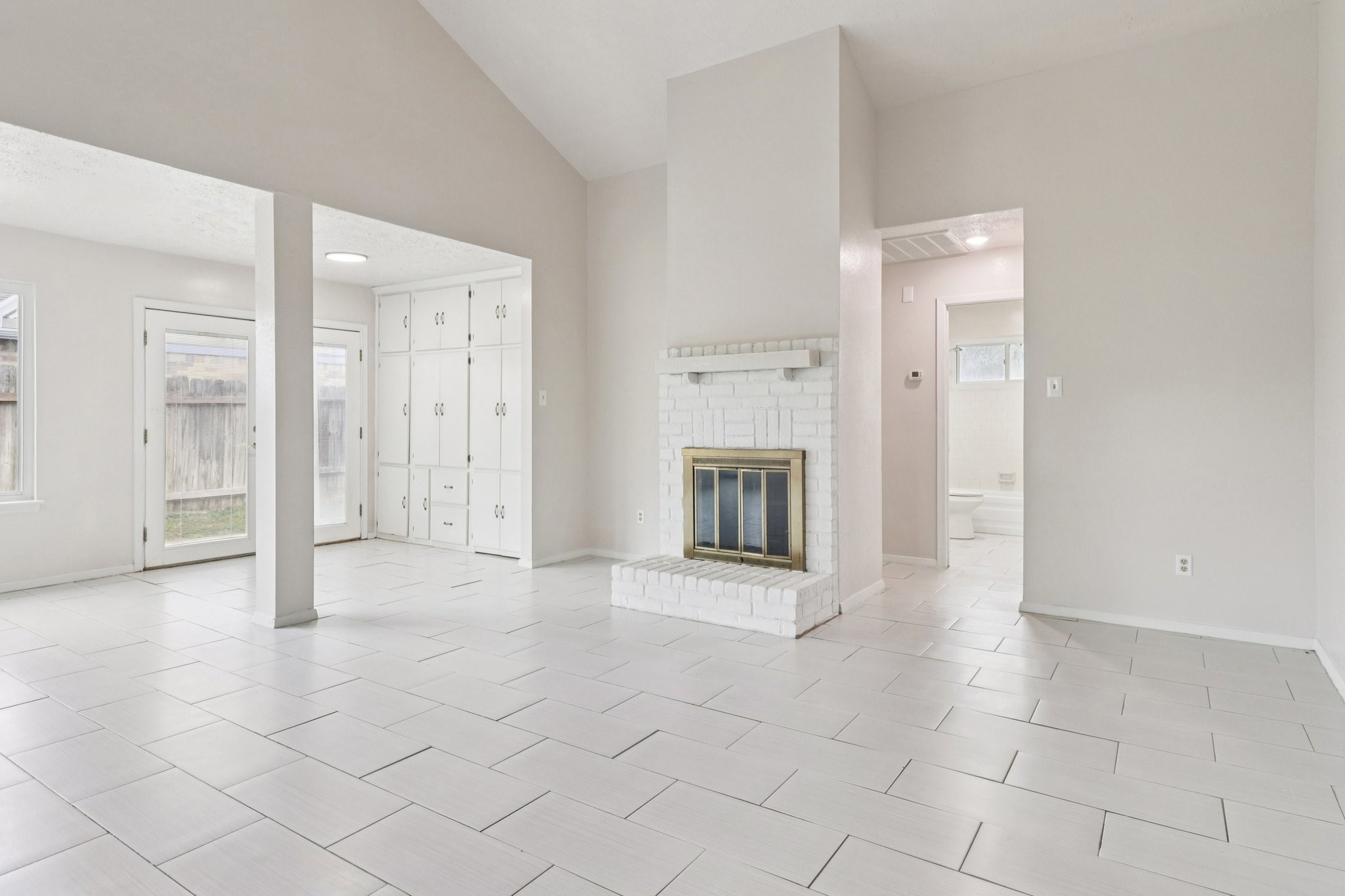 14067 Towneway Drive Property Photo 7