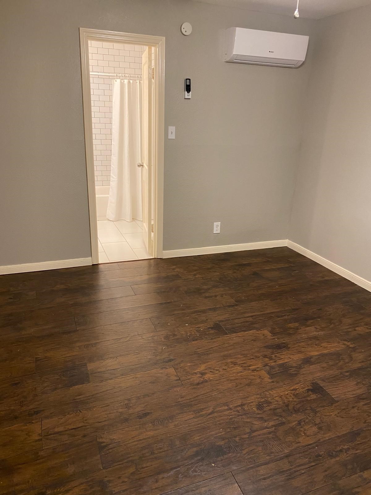 3502 Rosedale Street B Property Photo 8