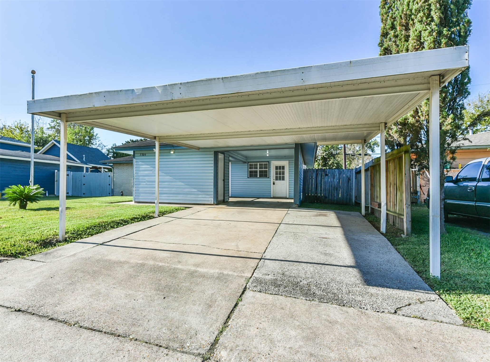 3706 Ramsey Drive Property Photo 3