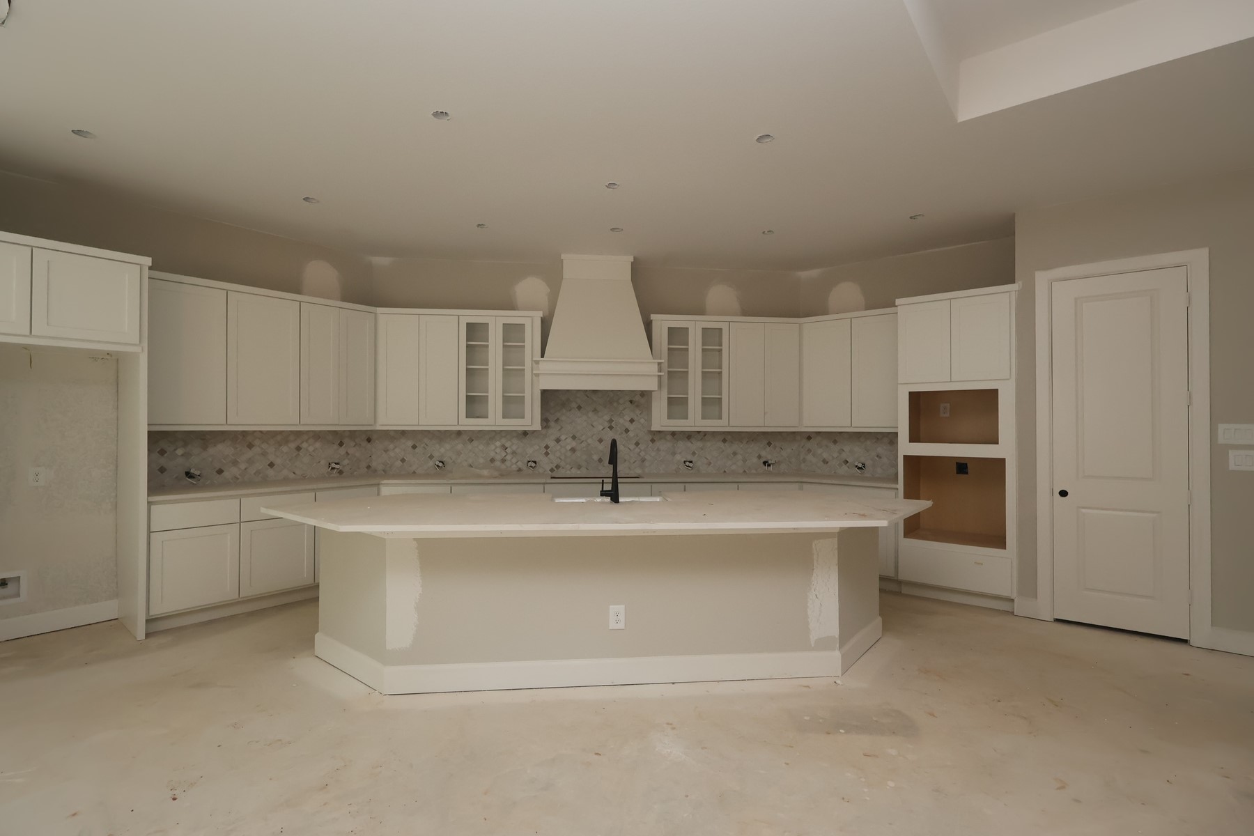142 Hickory Forest Court Property Photo 7