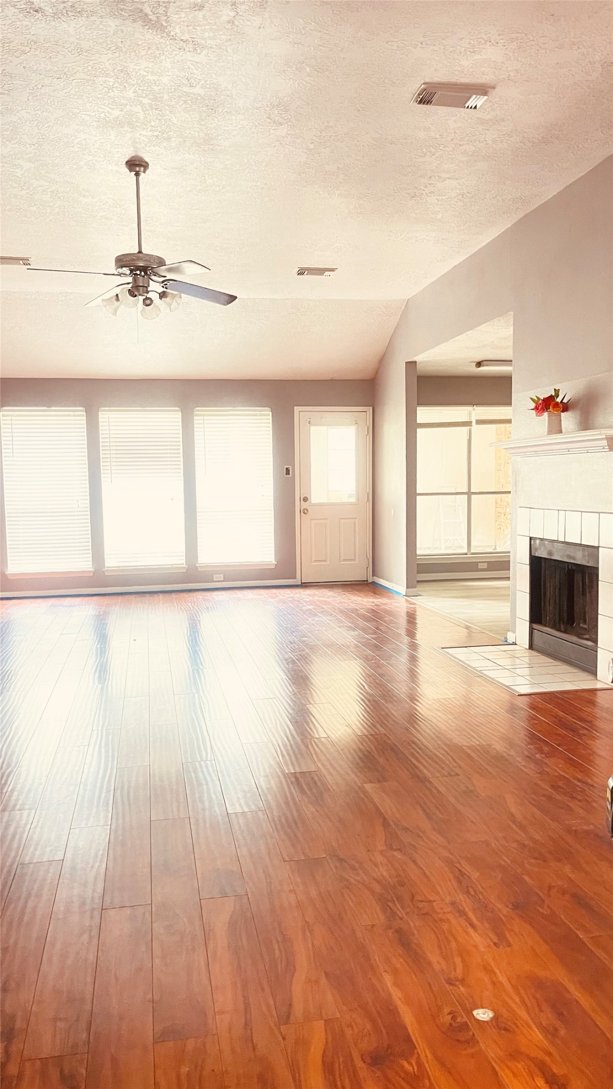 6406 Bayou Crest Drive Property Photo 1