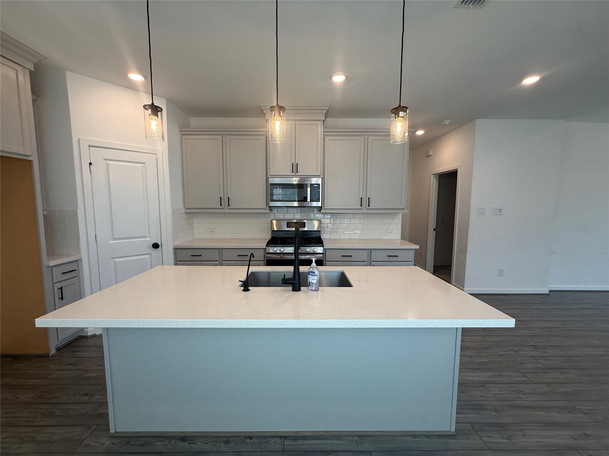 21626 Lampeter River Lane Property Photo 14